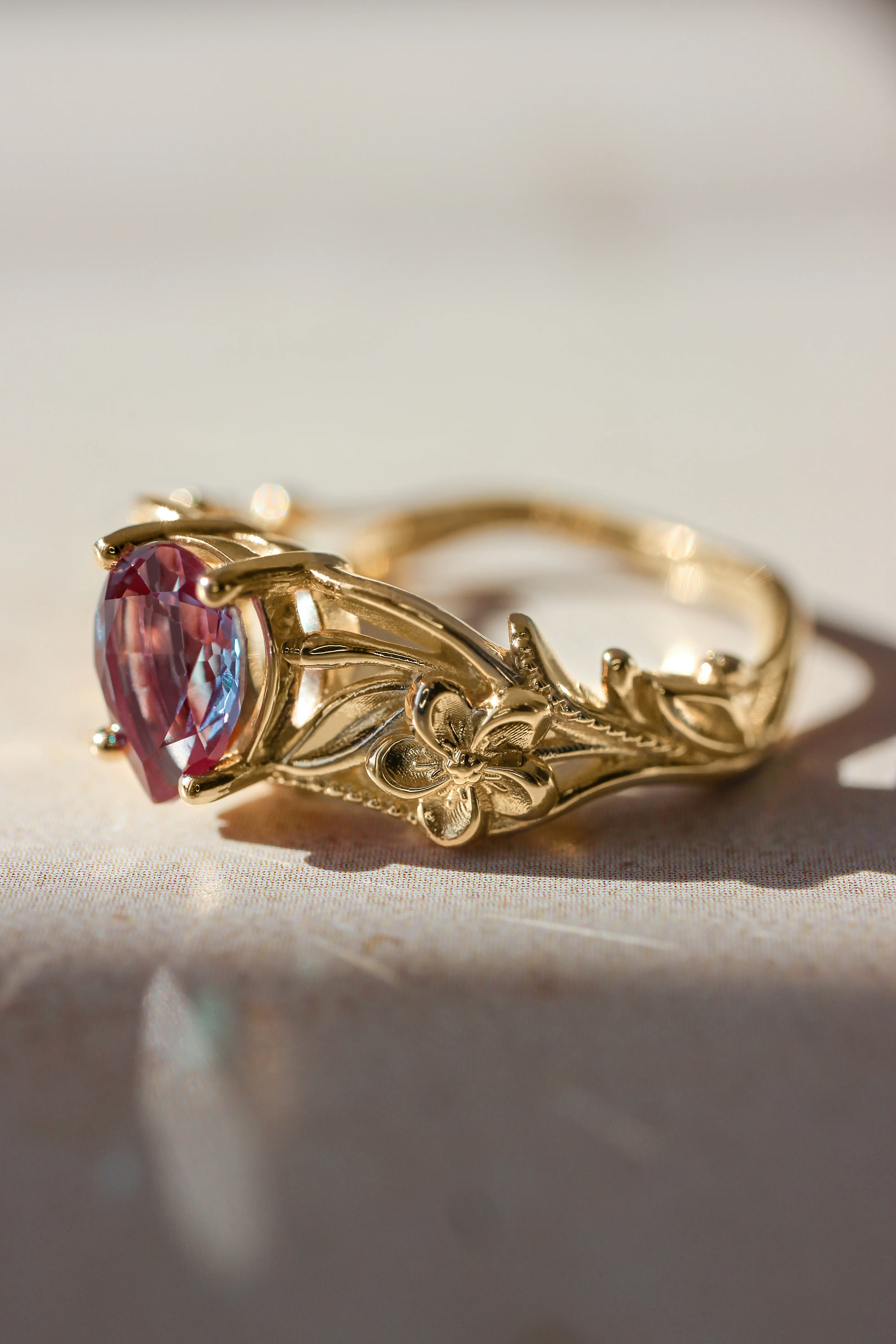 Alexandrite engagement ring, art nouveau ring / Eloise - Image 4