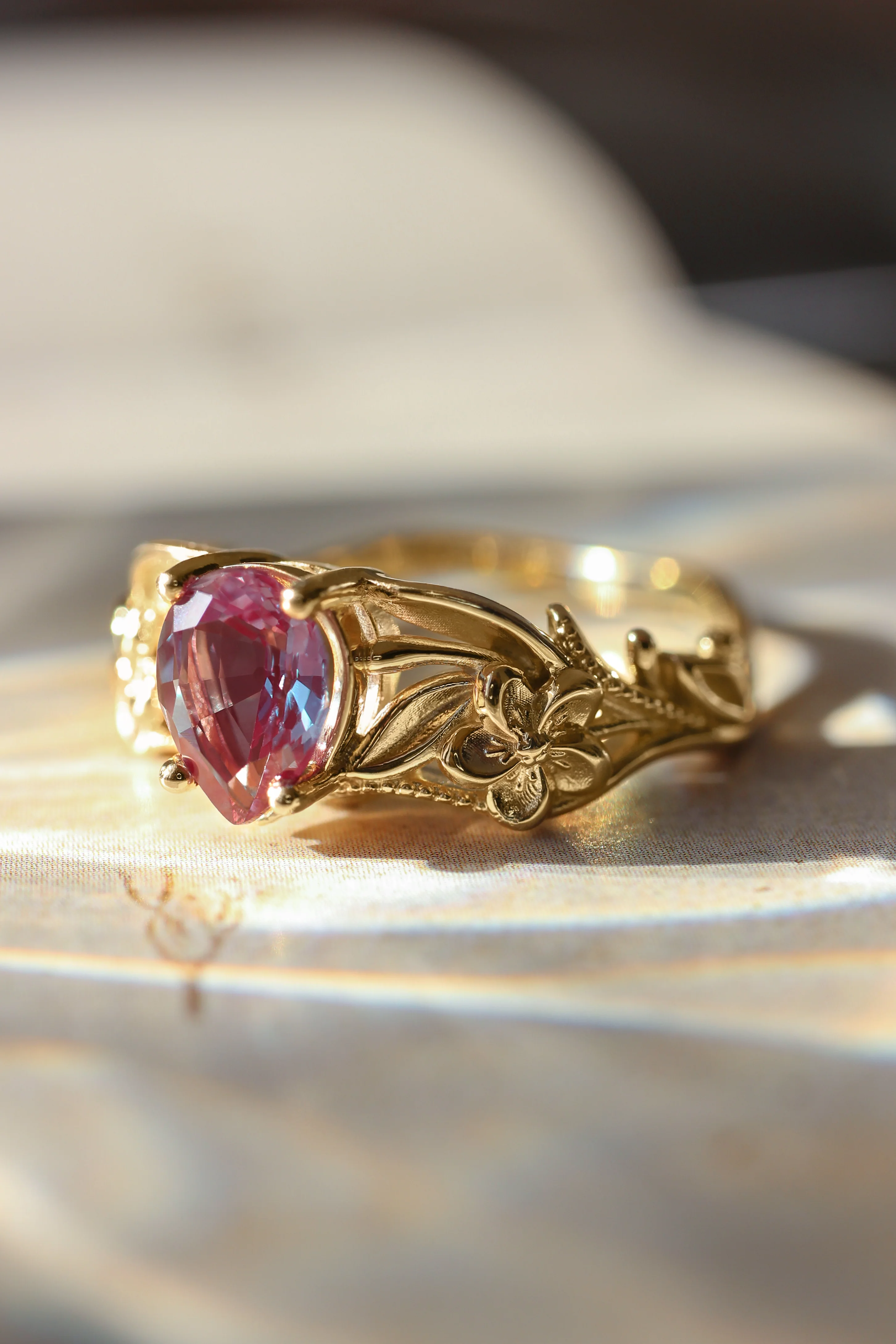 Alexandrite engagement ring, art nouveau ring / Eloise - Image 5