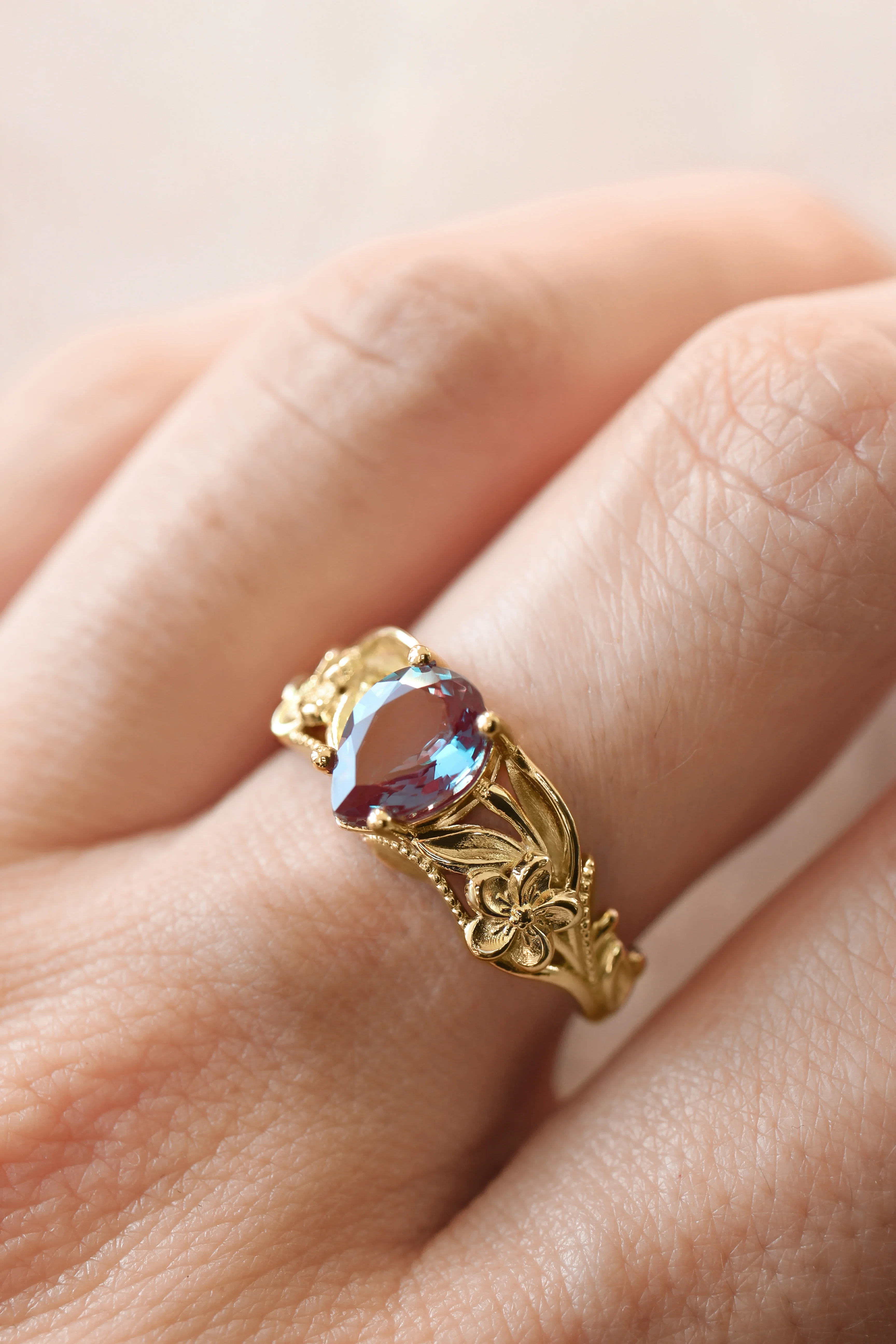 Alexandrite engagement ring, art nouveau ring / Eloise - Image 6