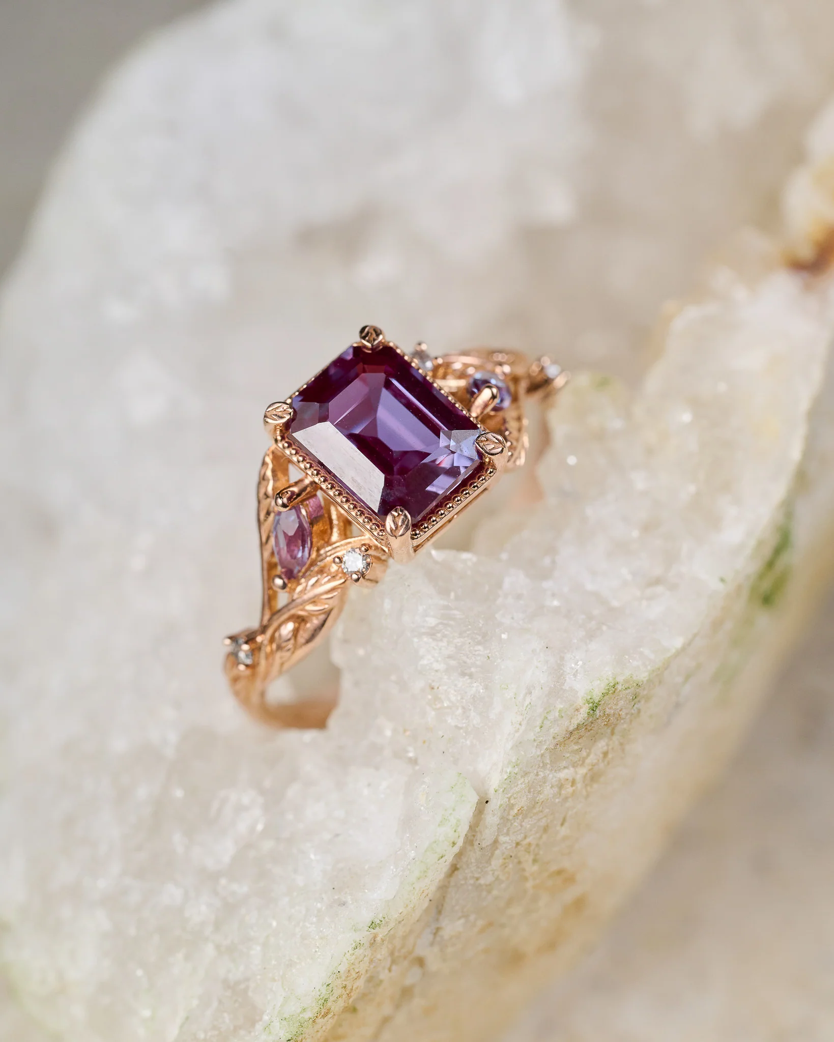 Alexandrite engagement ring with salt and pepper diamonds / Patricia - Image 2