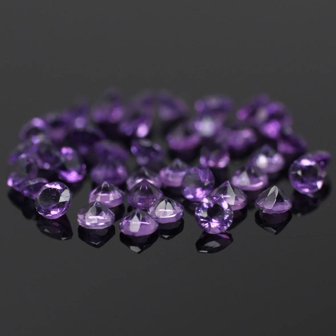 Amethyst | natural, round-cut, purple color, accent stones