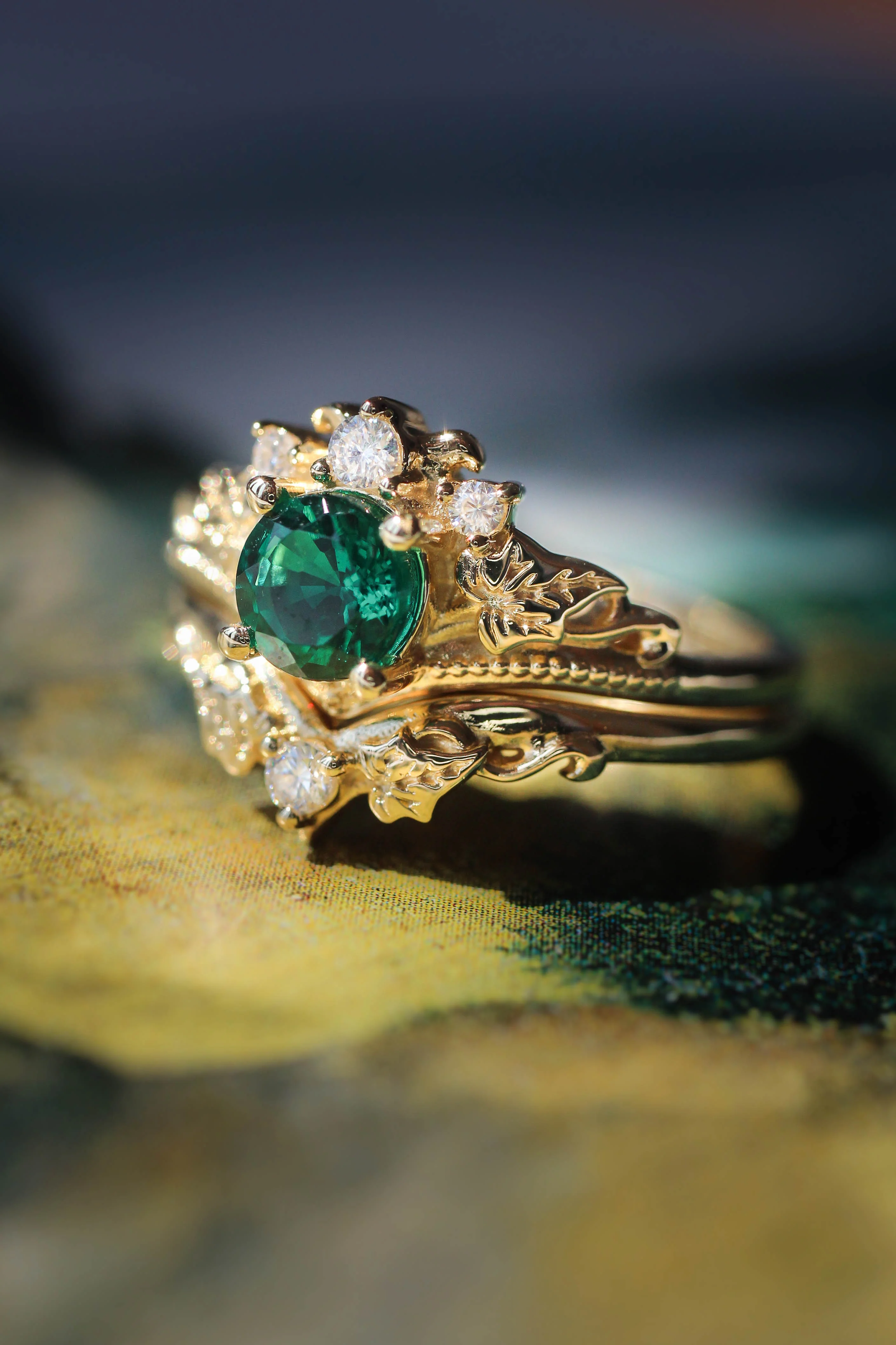 Ariadne | bridal ring set, 5 mm round cut gemstone - Image 7