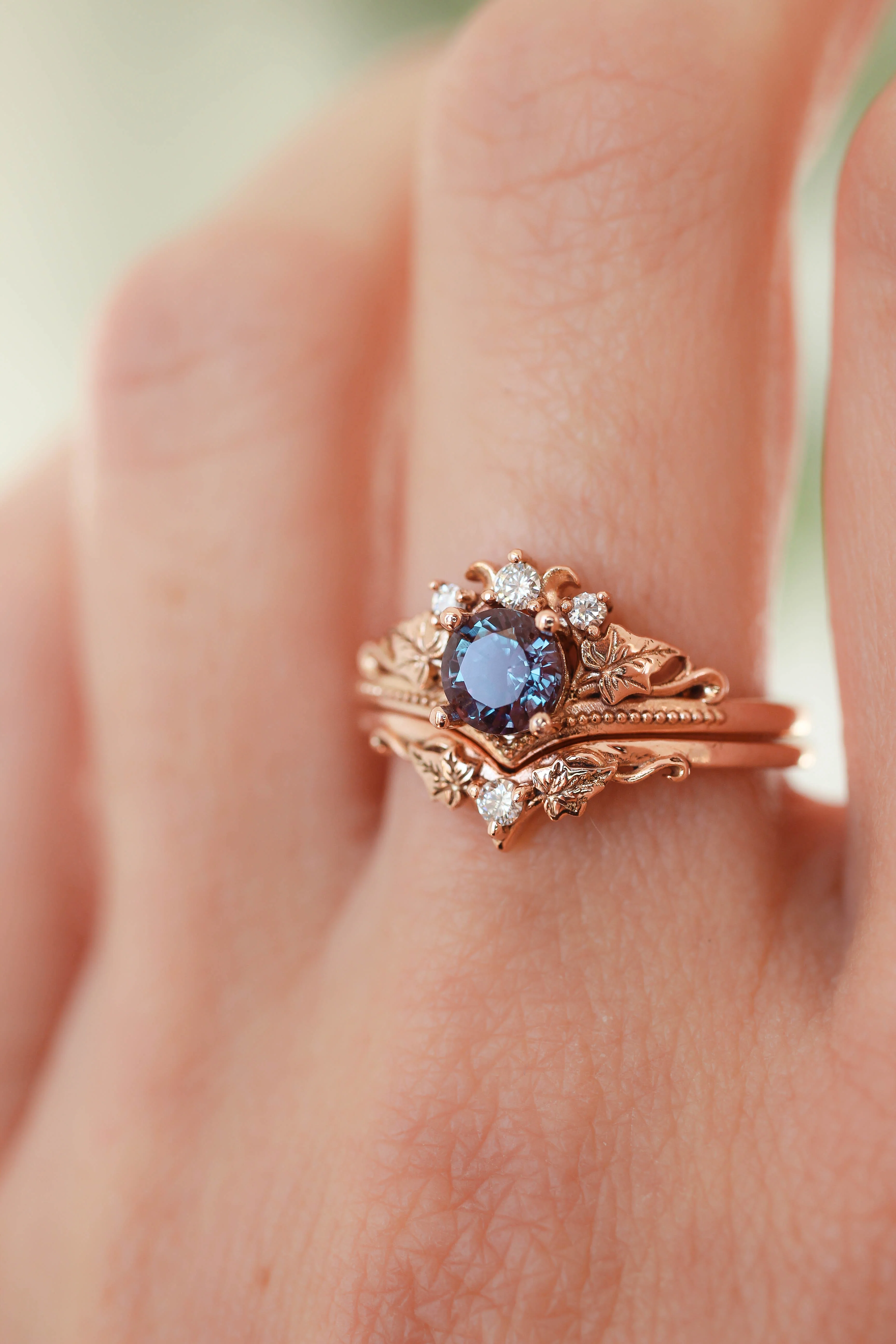 Ariadne | bridal ring set, 5 mm round cut gemstone - Image 9