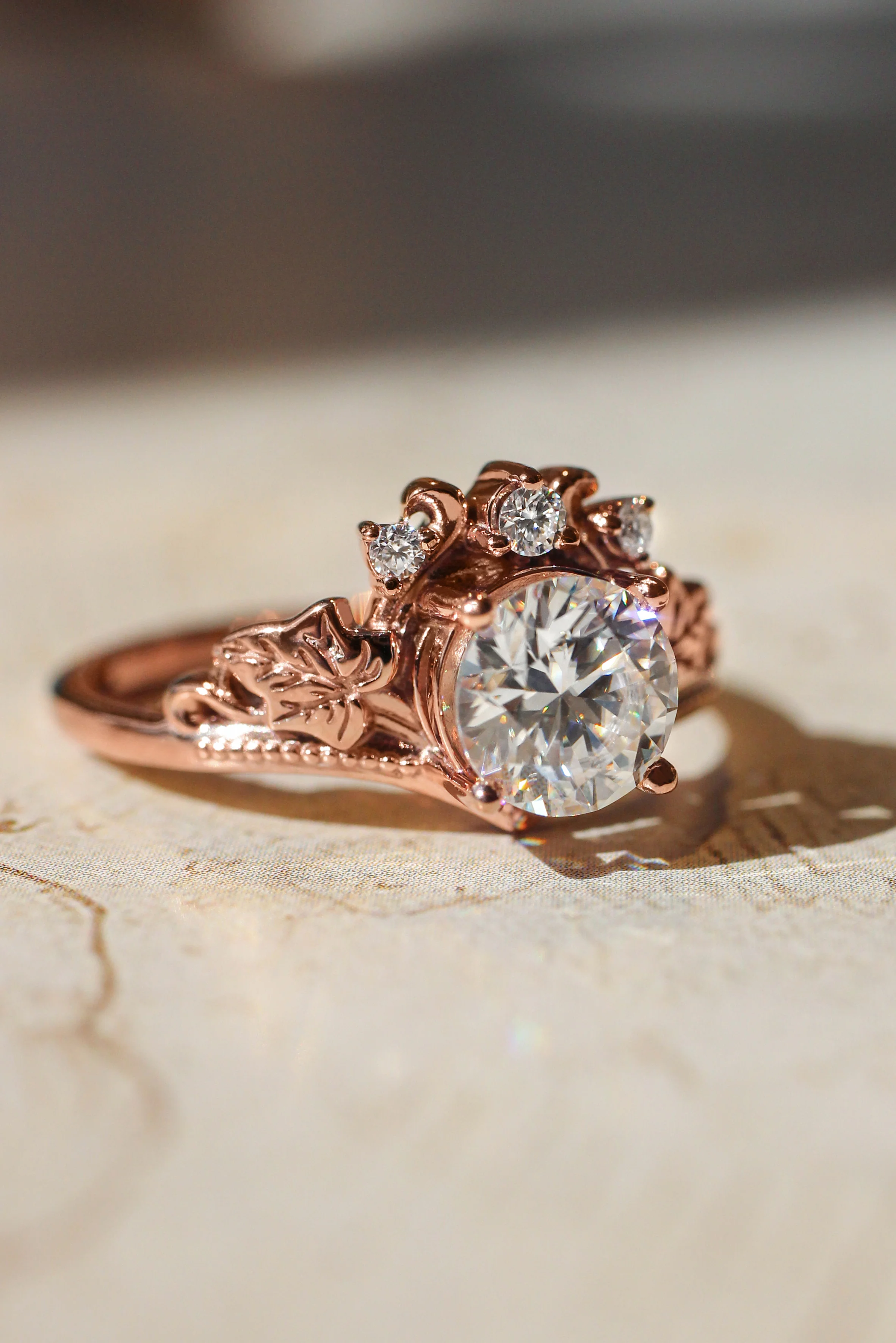 Ariadne | bridal ring set, 6.5 mm central gemstone - Image 6