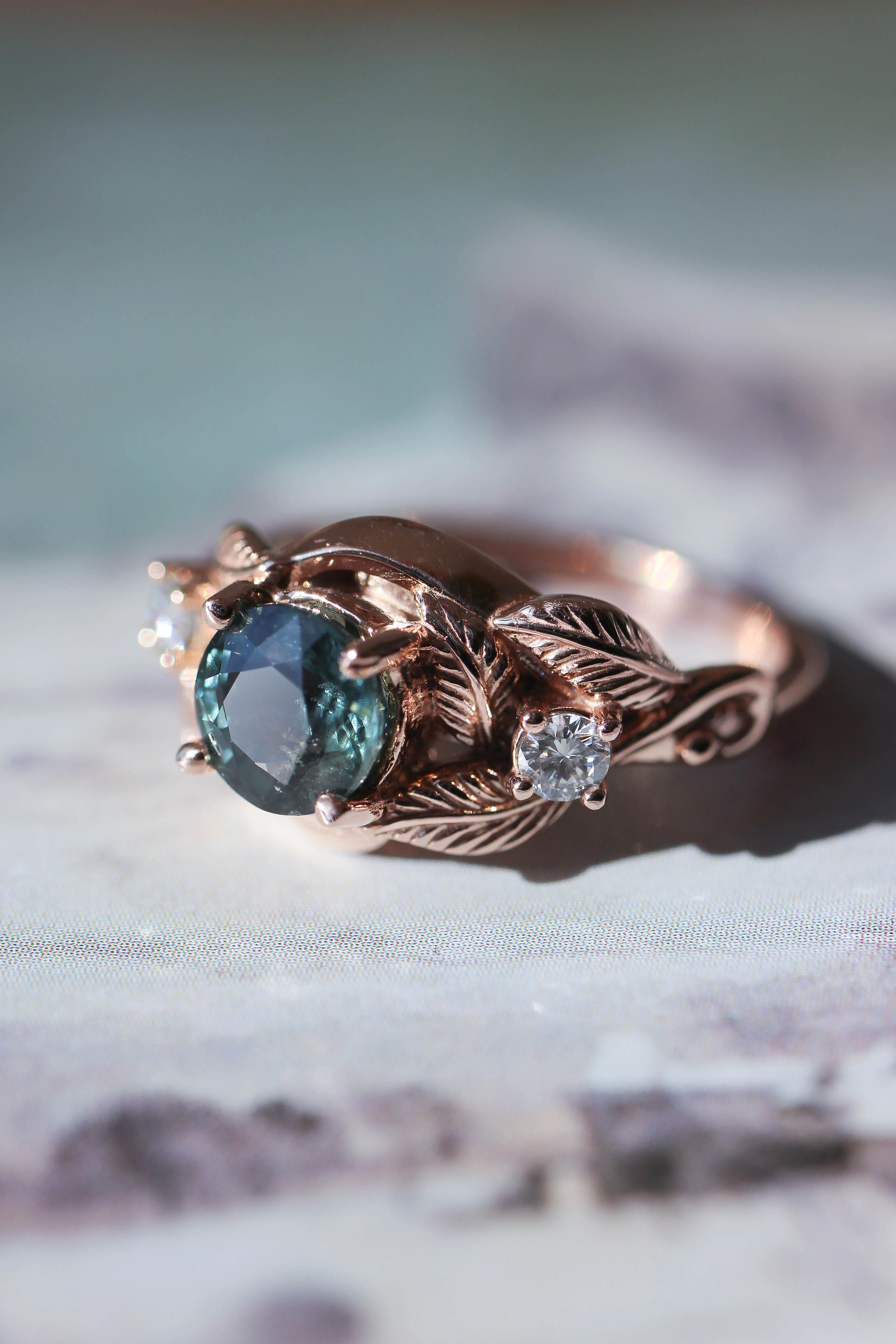 Azalea | custom ring setting, three gemstones ring, 6 mm central, 2.5 mm sides - Image 3