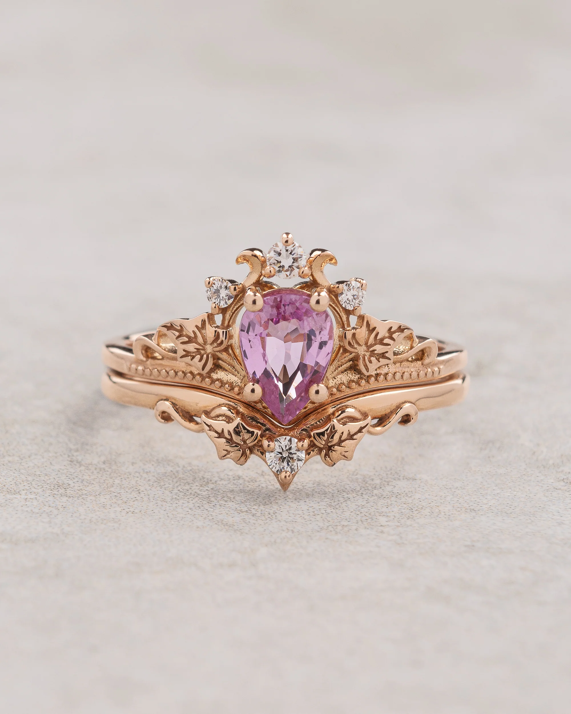 Ariadne | bridal ring set, pear cut 7x5 mm gemstone setting - Image 3