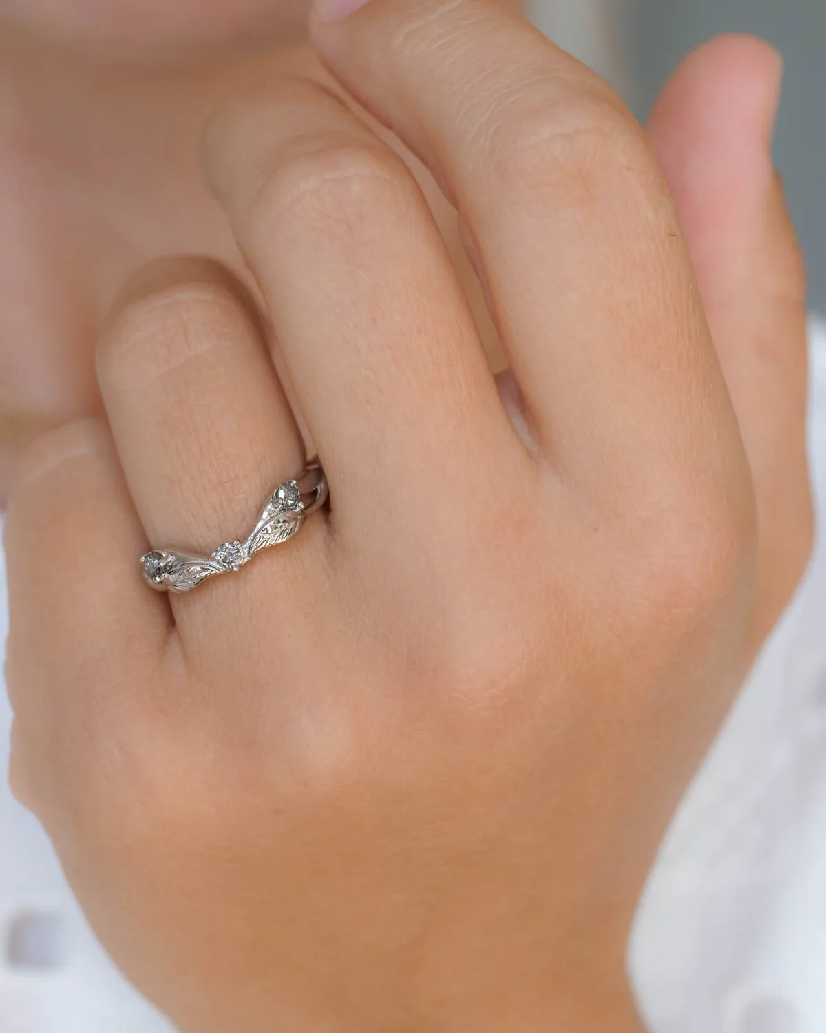 Curved wedding band with salt and pepper diamonds / matching band for Clematis - Image 3