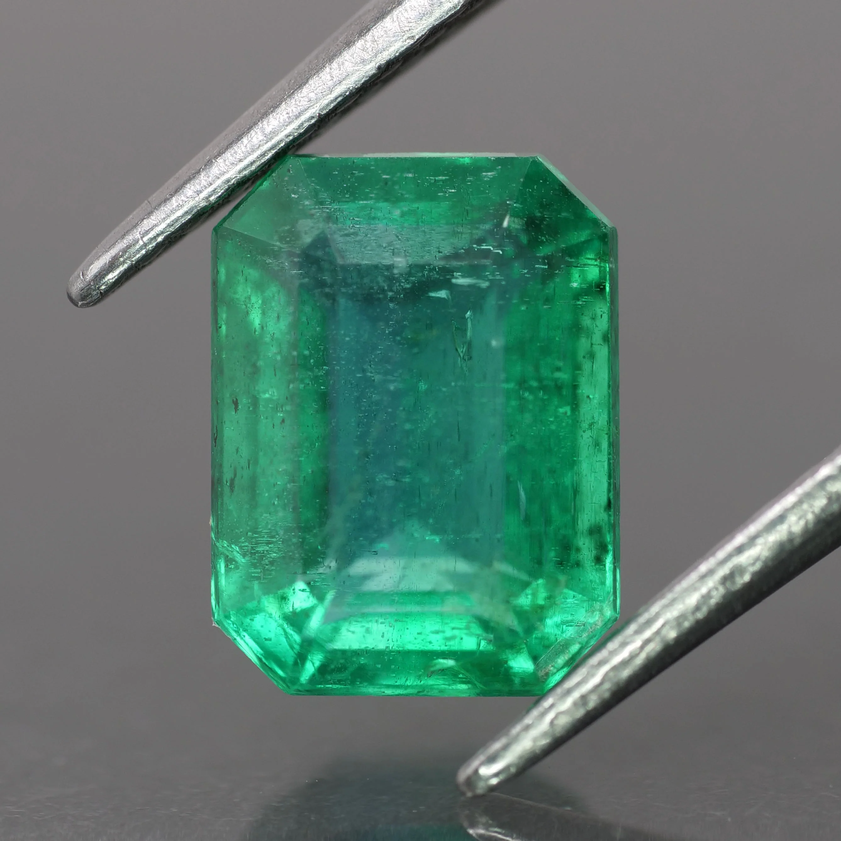 Emerald | natural, green color, emerald-cut, 8x6mm, 1.5ct