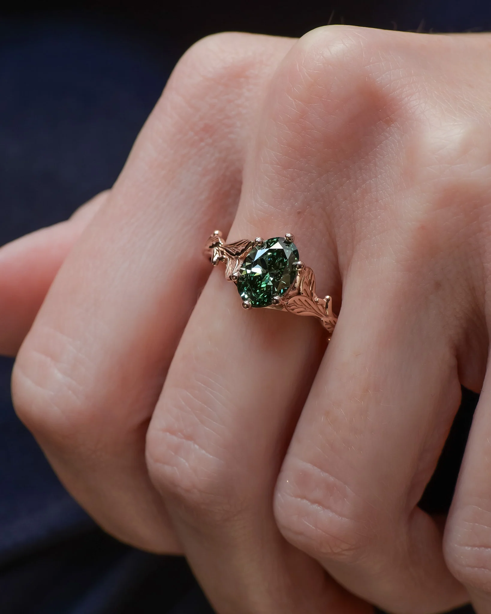 Engagement Ring with Big Green (Lab-grown) Diamond / Freesia - Image 5