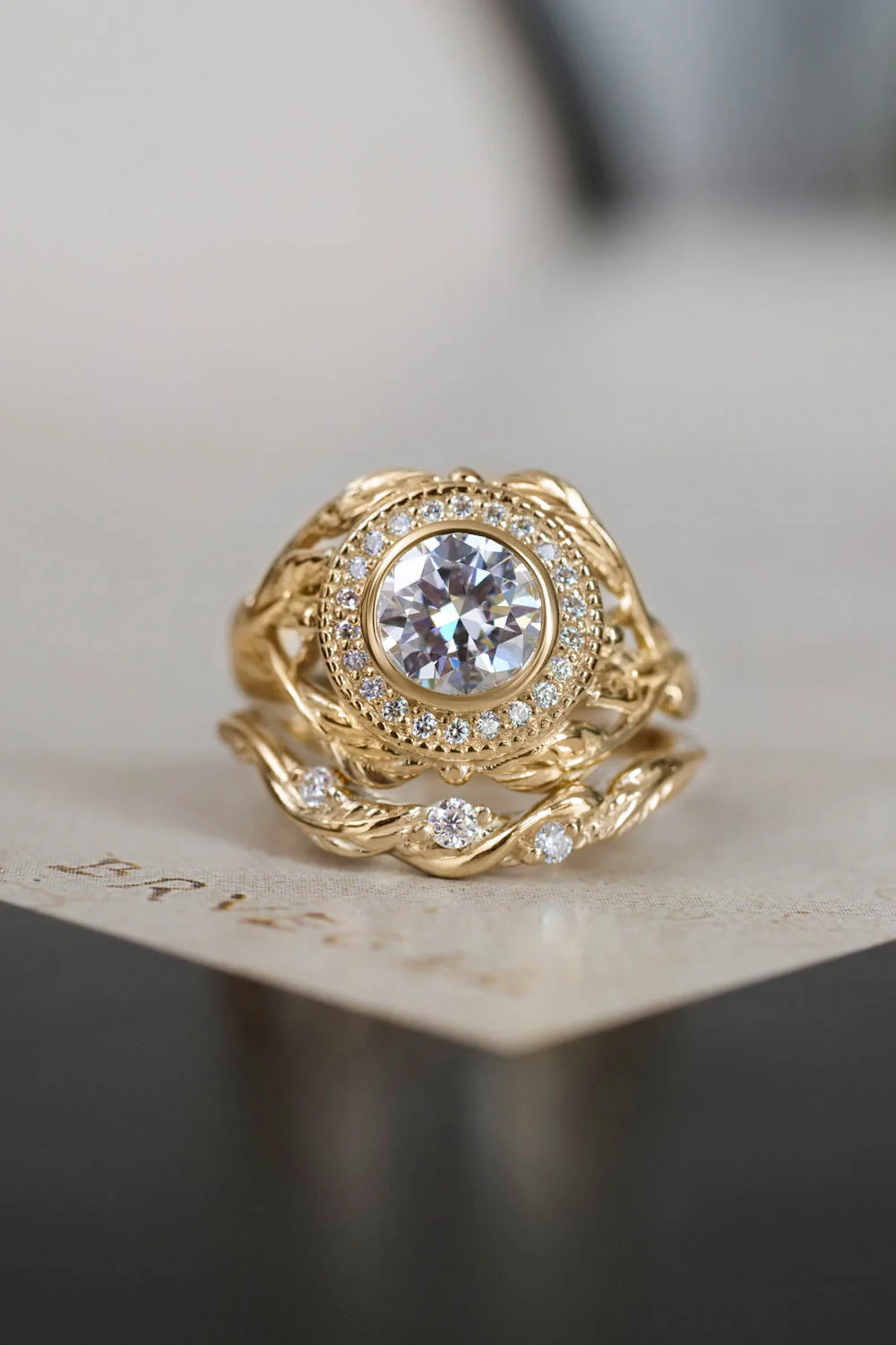 Lab grown diamond and halo bridal ring set, engagement ring with diamond 6 mm / Tilia - Image 6