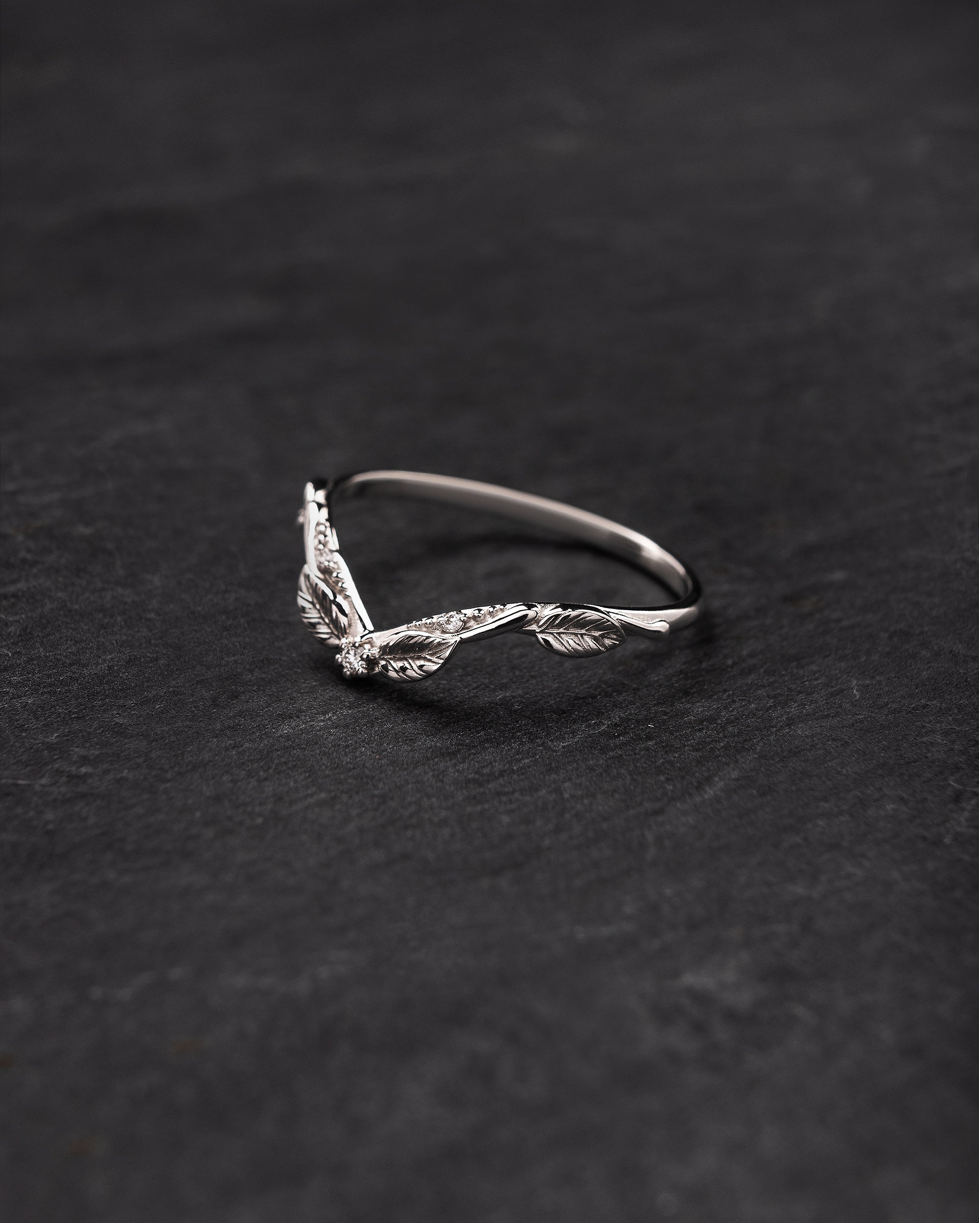 Curved vine and leaves wedding ring / matching band for Florentina - Image 2