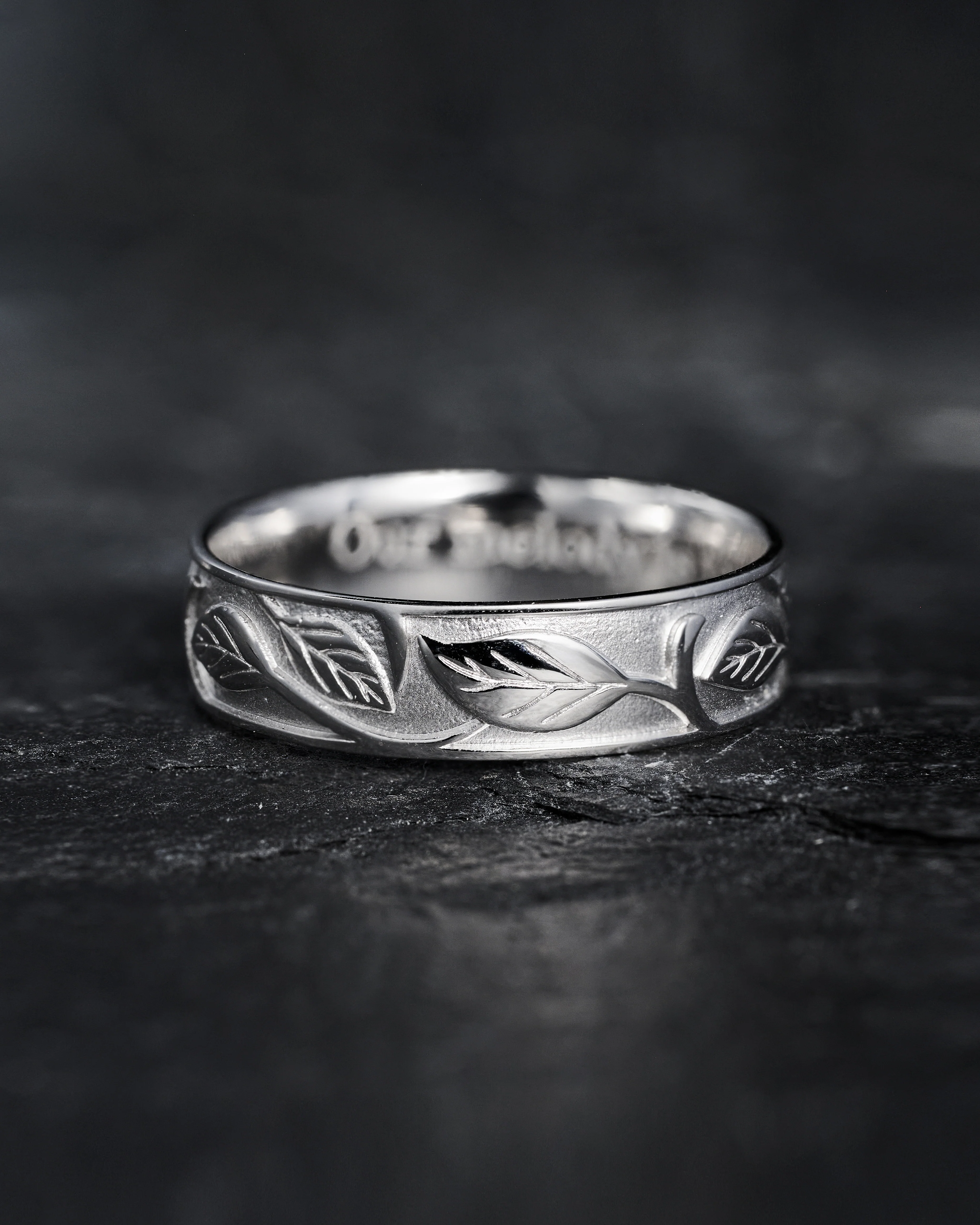 Leaf wedding band for men