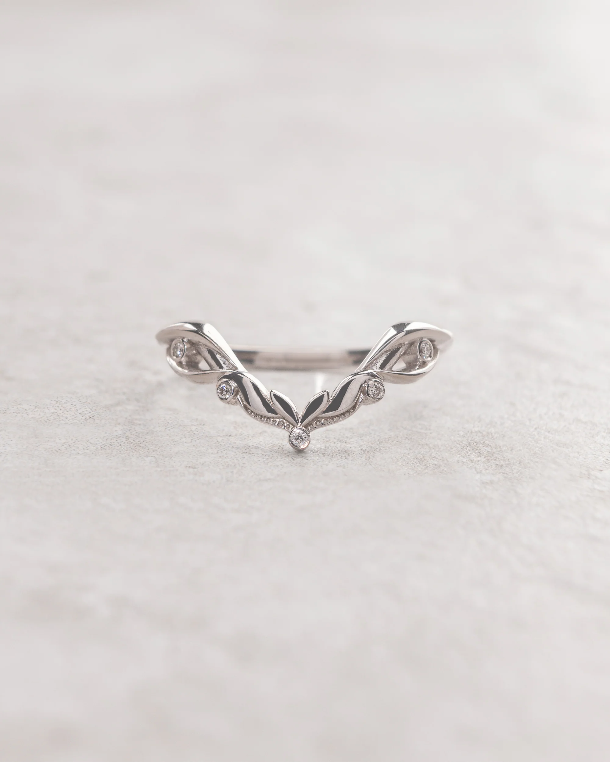 Lida big | matching wedding band with 5 diamonds - Image 3