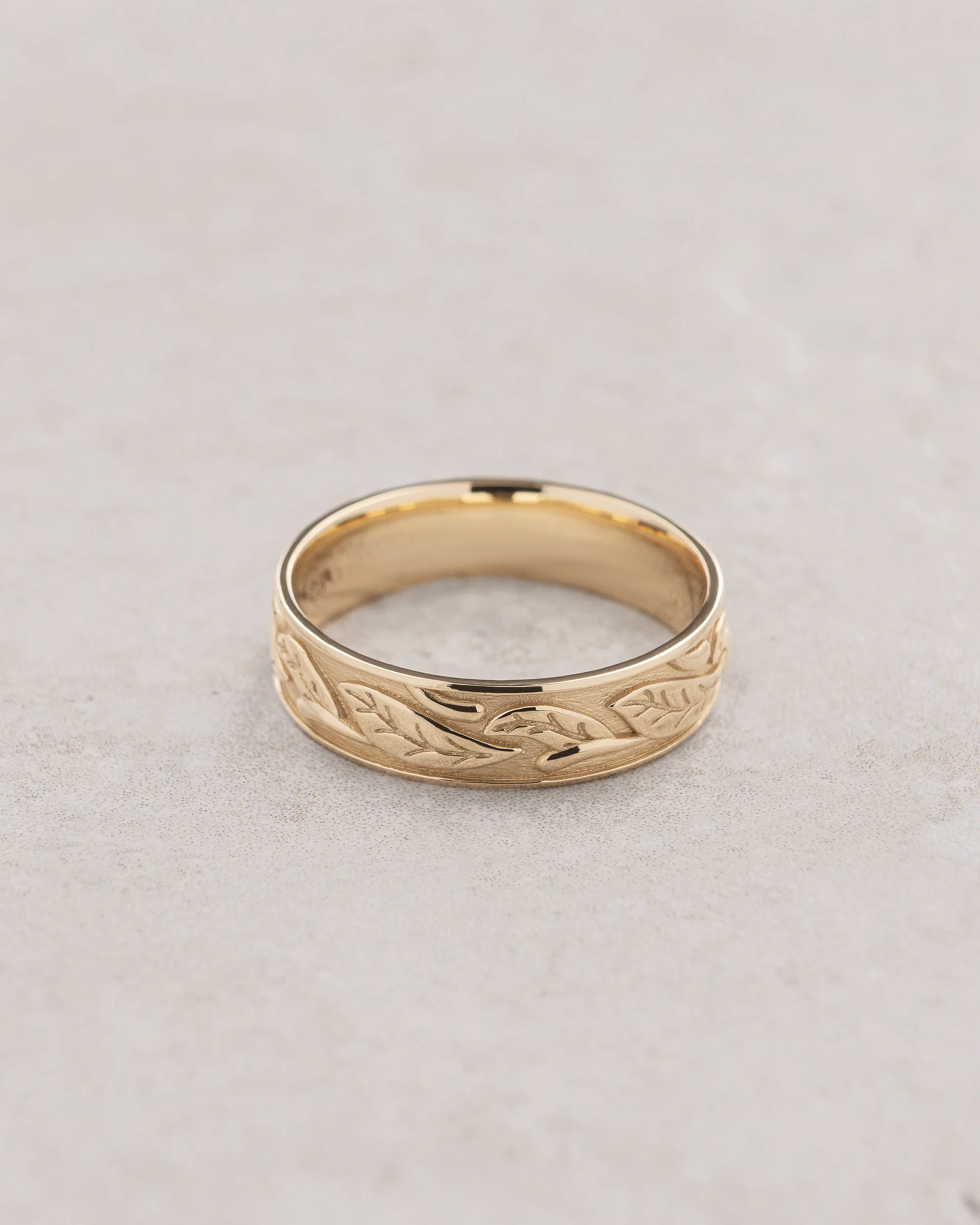 Leaf pattern wedding band, unisex ring / Wisteria & Amelia - Image 4