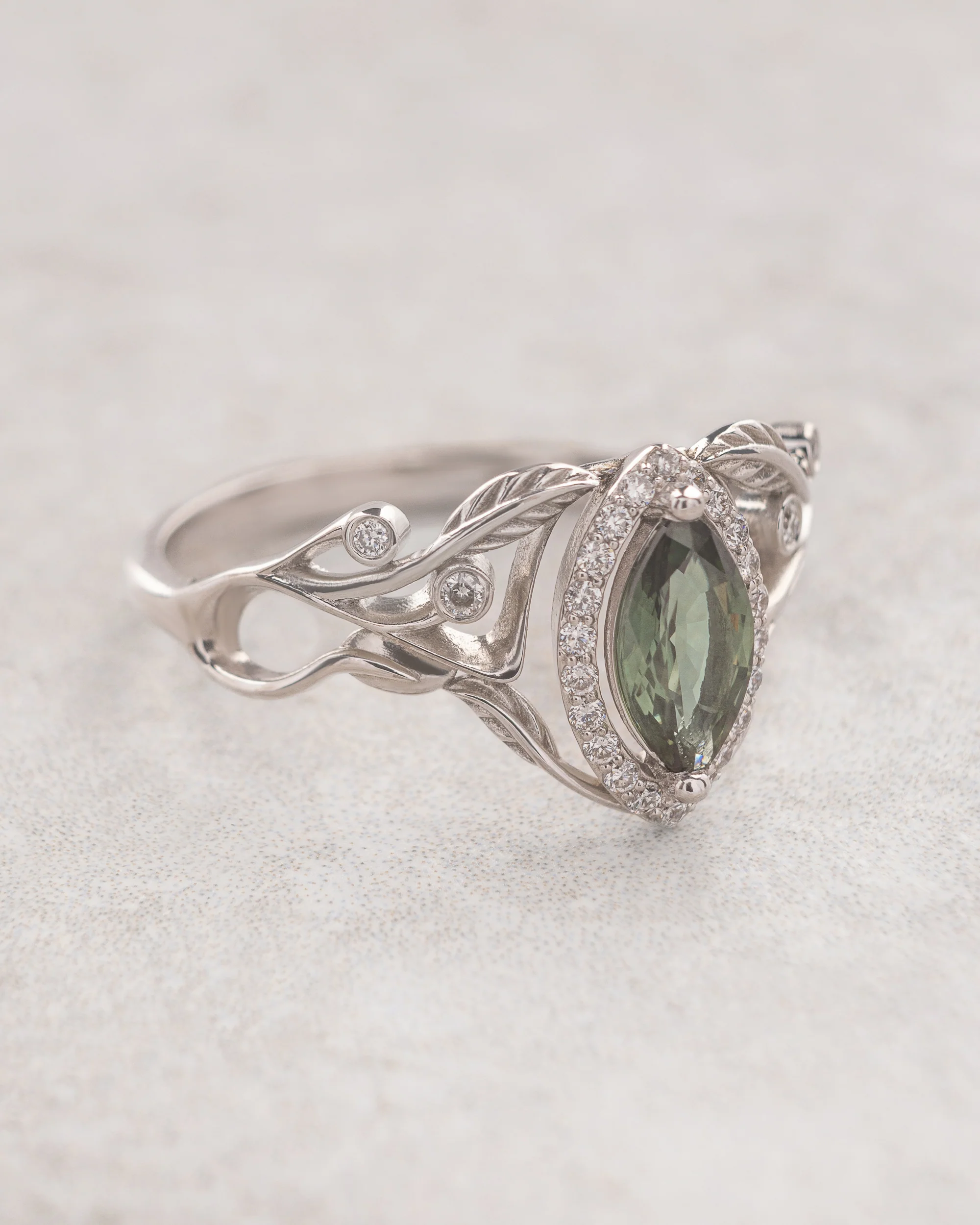 Marquise cut green sapphire engagement ring with diamond halo / Callisto - Image 4
