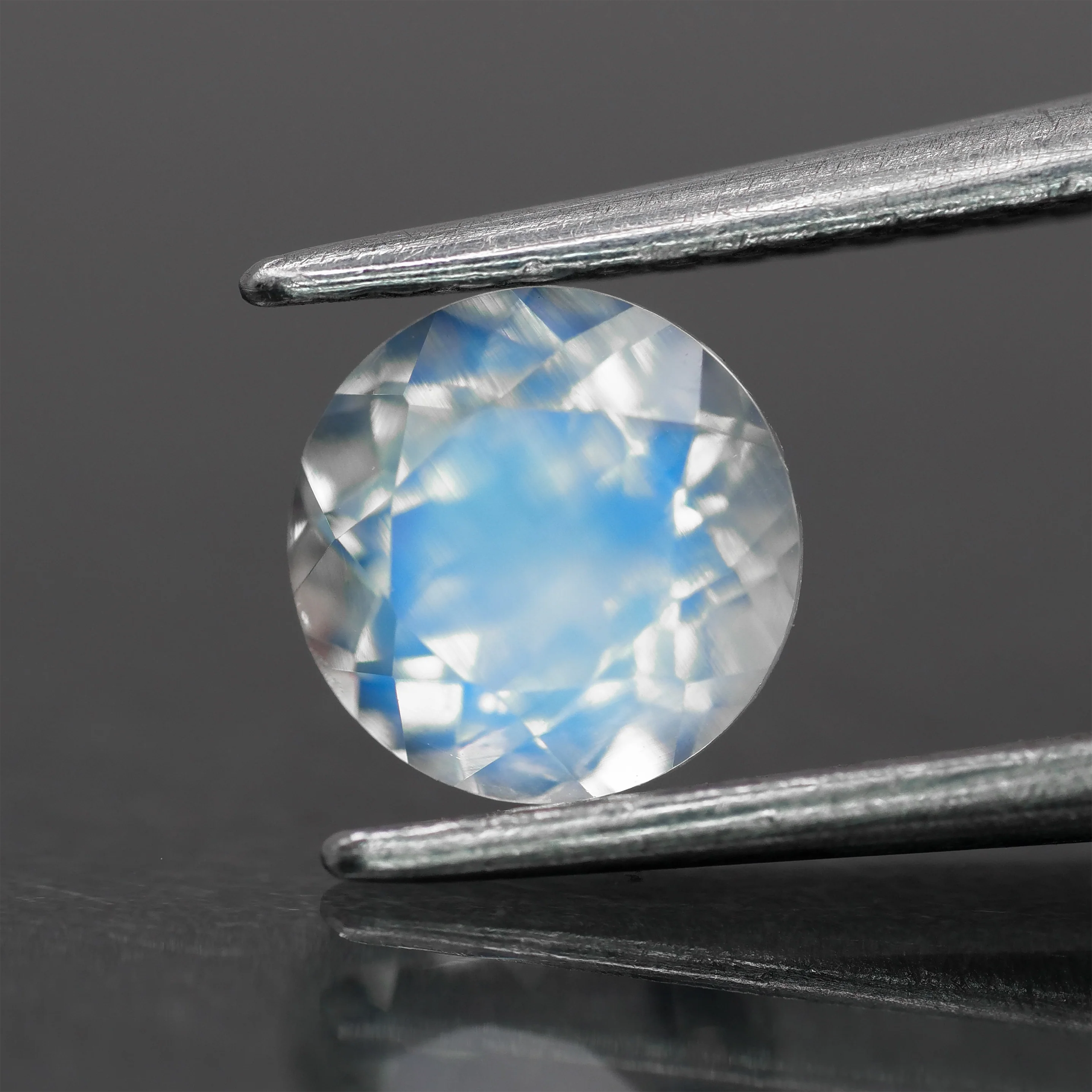 Moonstone | natural, round-cut, 6.5mm, 1ct, Africa