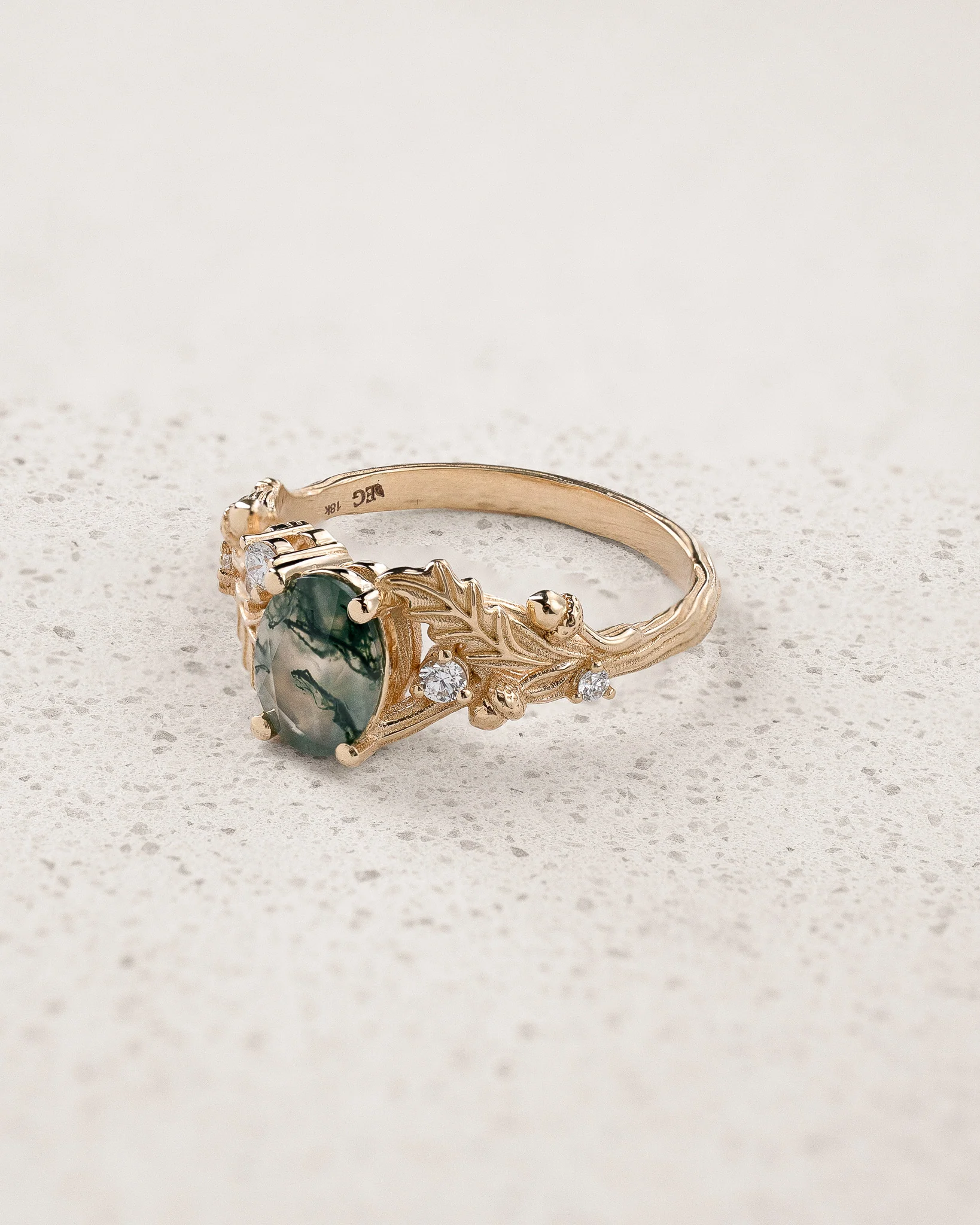 Silviya | engagement ring setting for oval cut gemstone 8x6 mm - Image 4