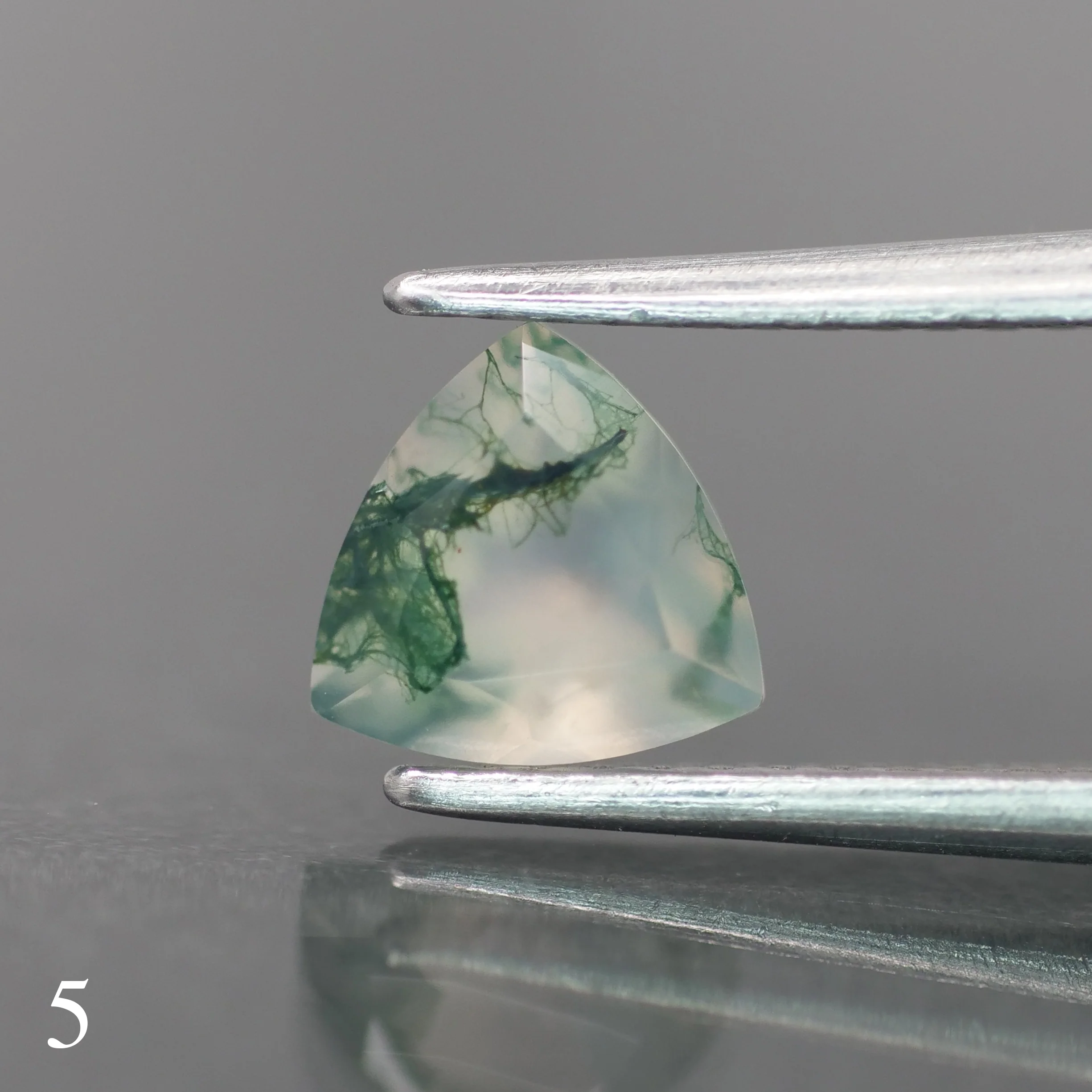 Moss agate | light green color, trillion-cut, 6mm, 0.5ct - choose yours - Image 6