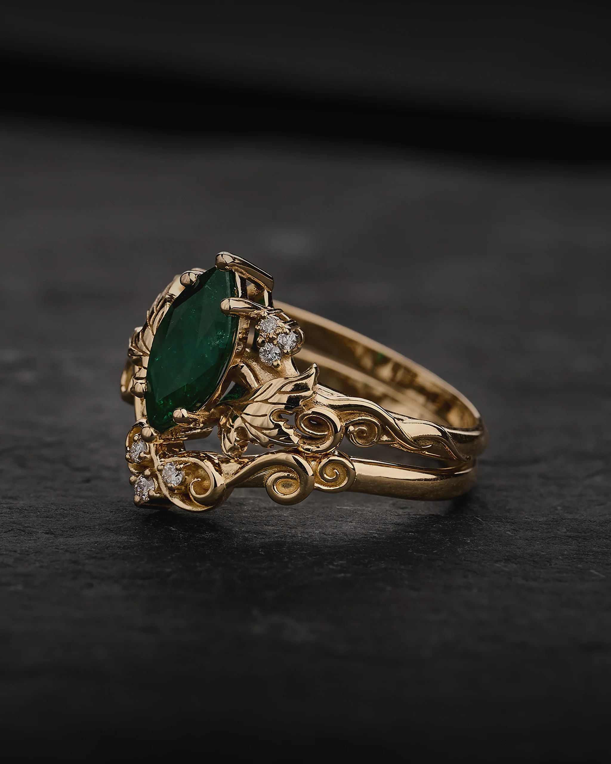 Natural Emerald Bridal Set with Matching Wedding Band / Vineyard - Image 6