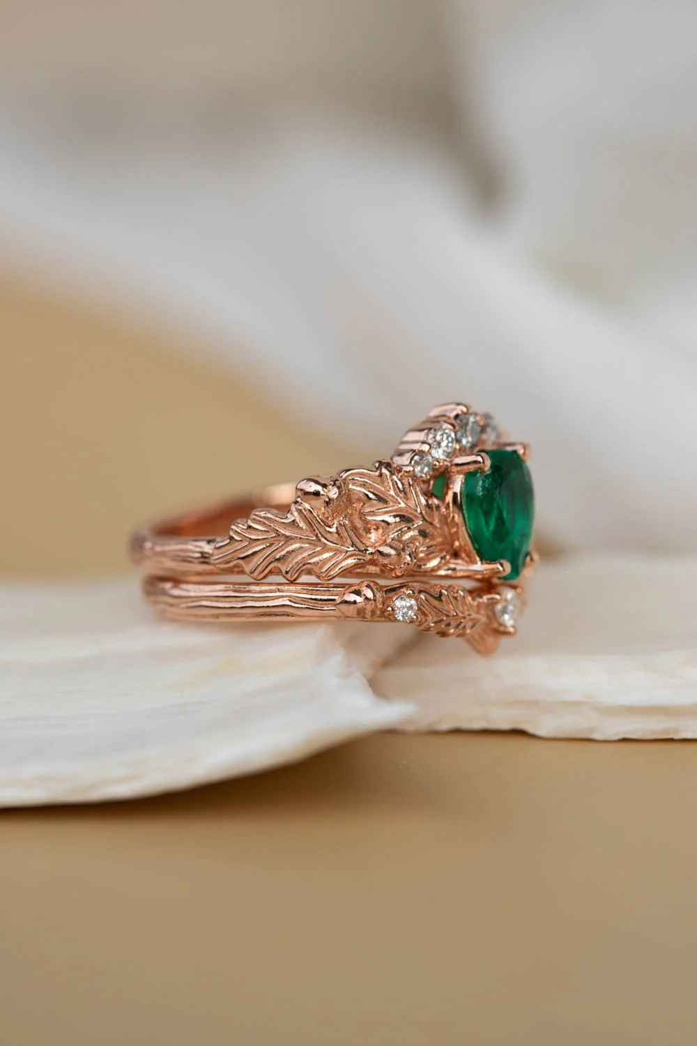 Natural emerald oak leaves bridal ring set, nature inspired engagement and wedding rings / Royal Oak - Image 5