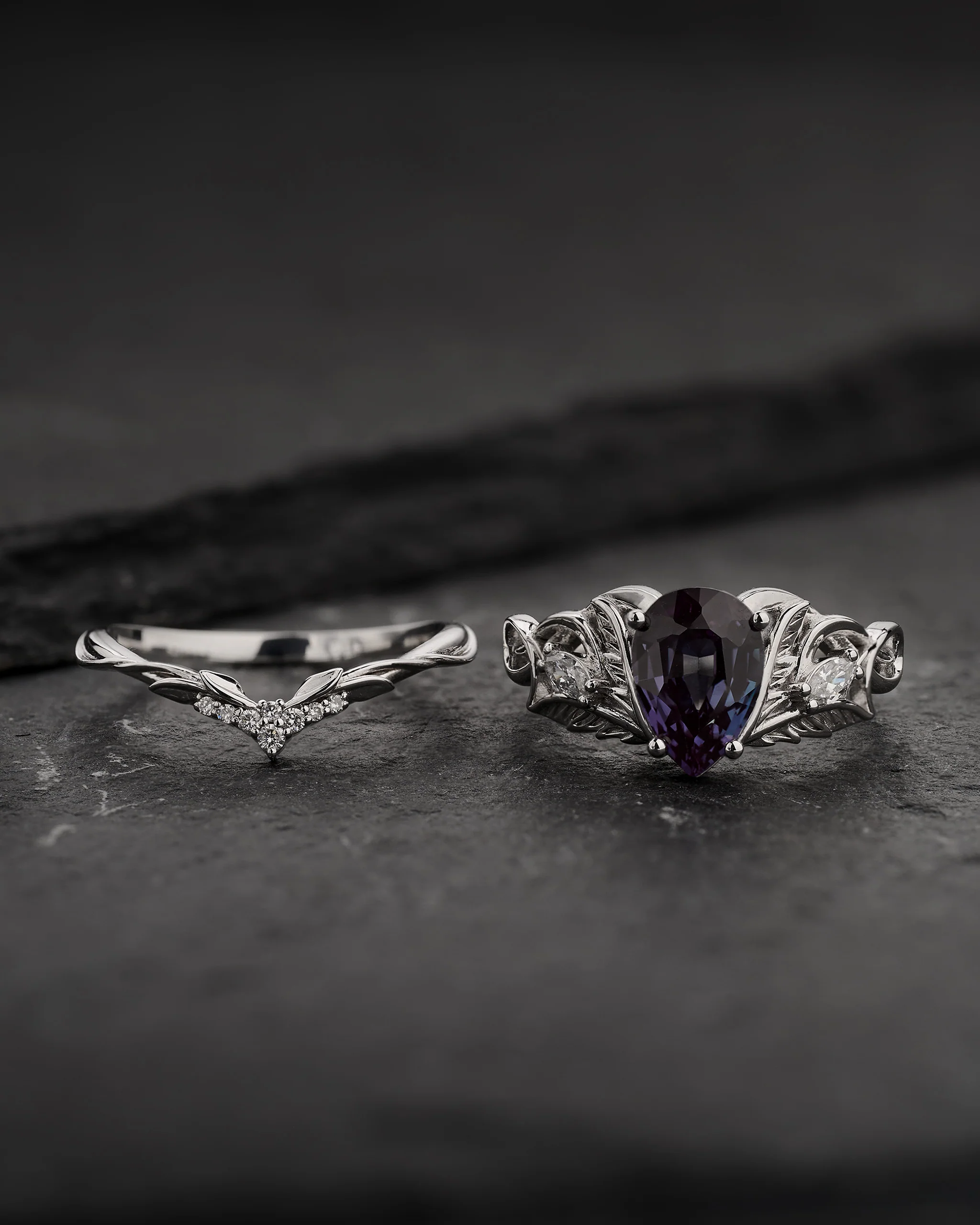 Nature-inspired Bridal Set with Colour-changing Alexandrite & Wedding Band / Ikar - Image 2