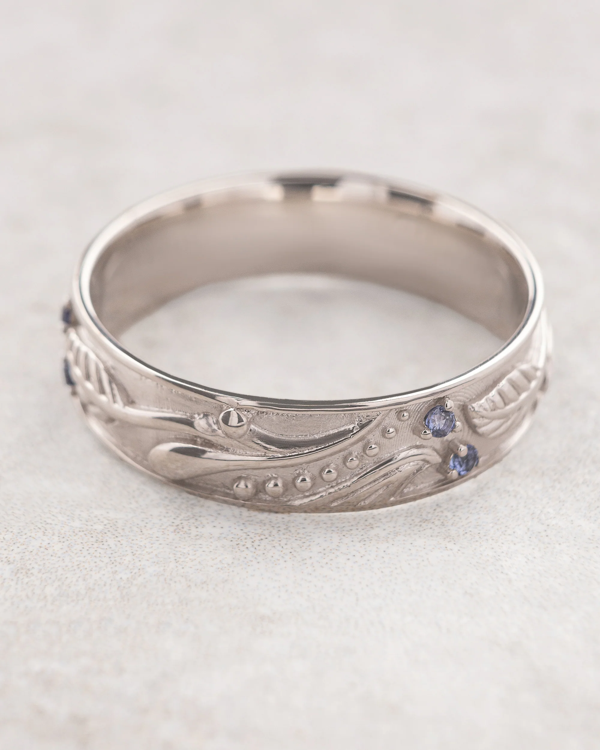 Nature inspired wedding band with sapphires / Callisto - Image 3