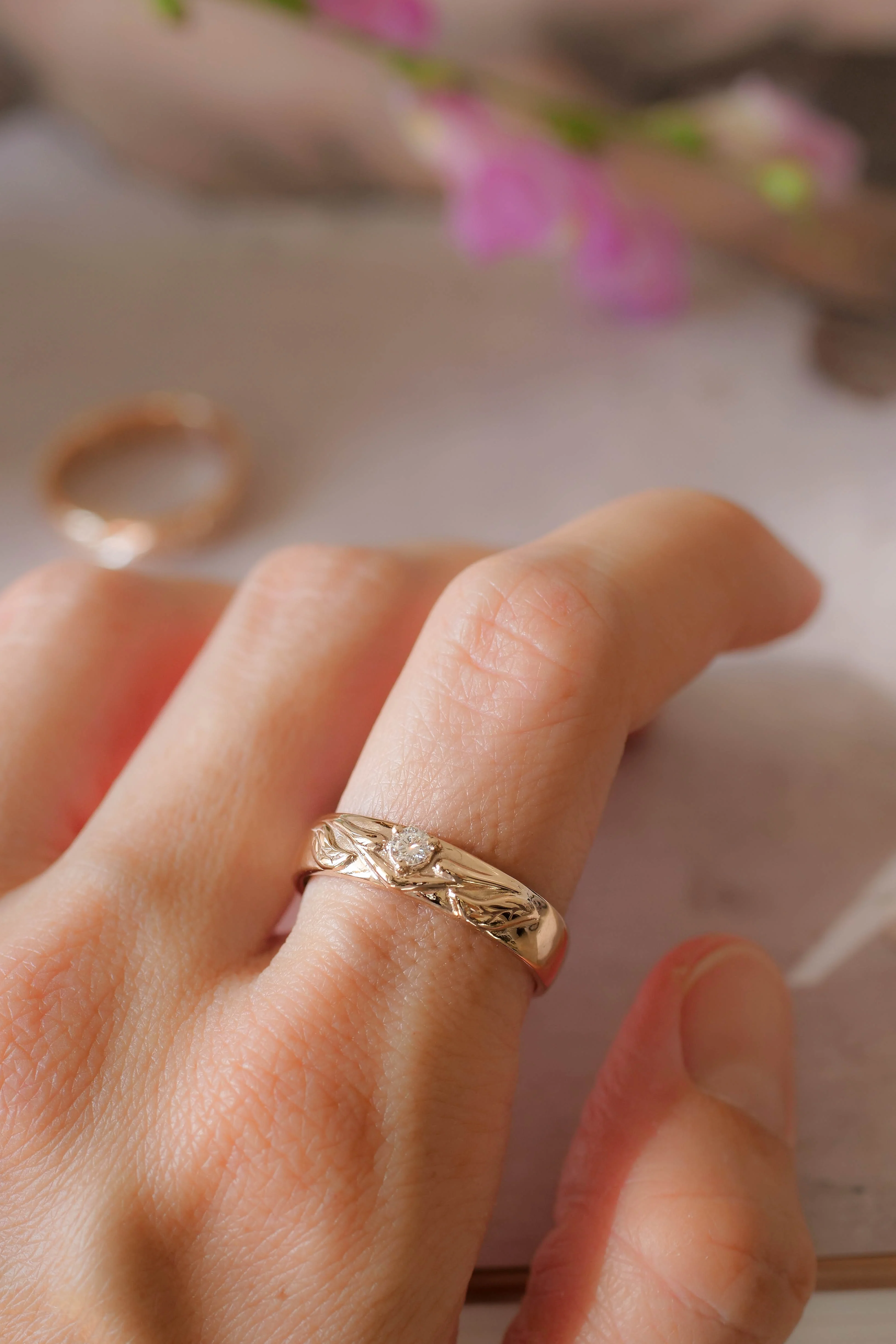 Nature wedding band with natural diamond / Wisteria - Image 5