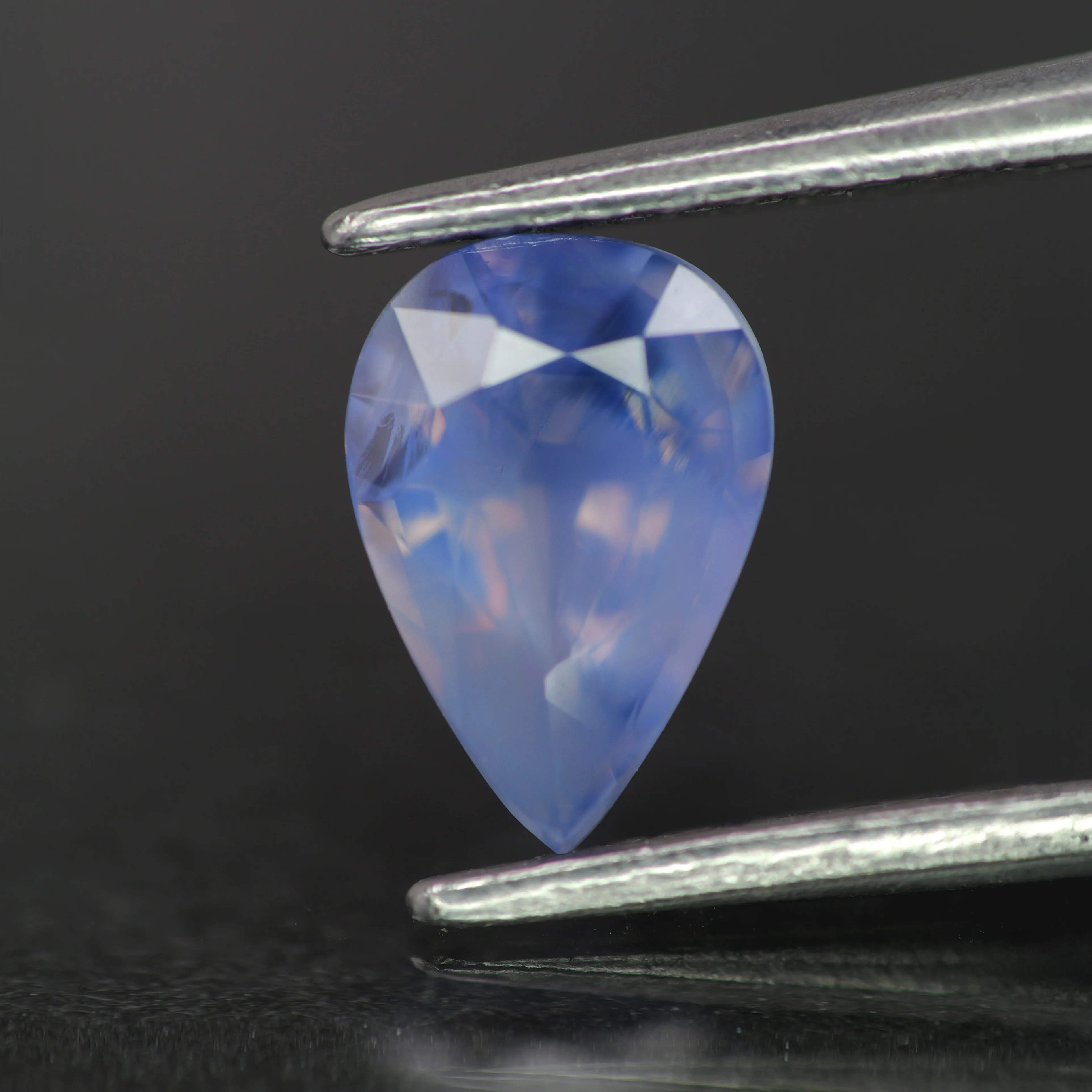 Opalescent sapphire | CGL Certified | natural, purplish blue color, pear-cut, 7x5mm, *1ct, Madagascar