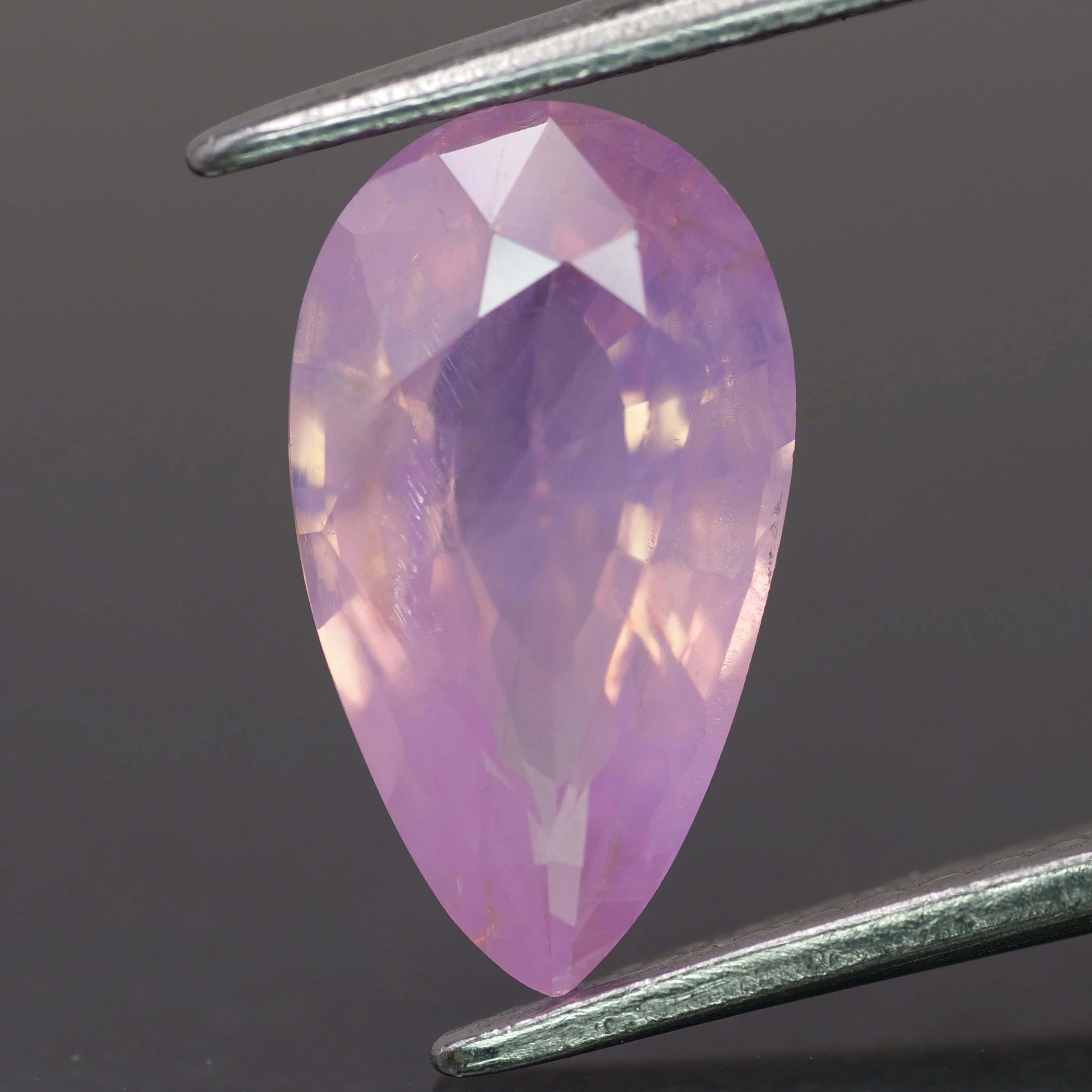 Opalescent sapphire | natural, pink color, pear-cut, *11x6.5mm, 2ct
