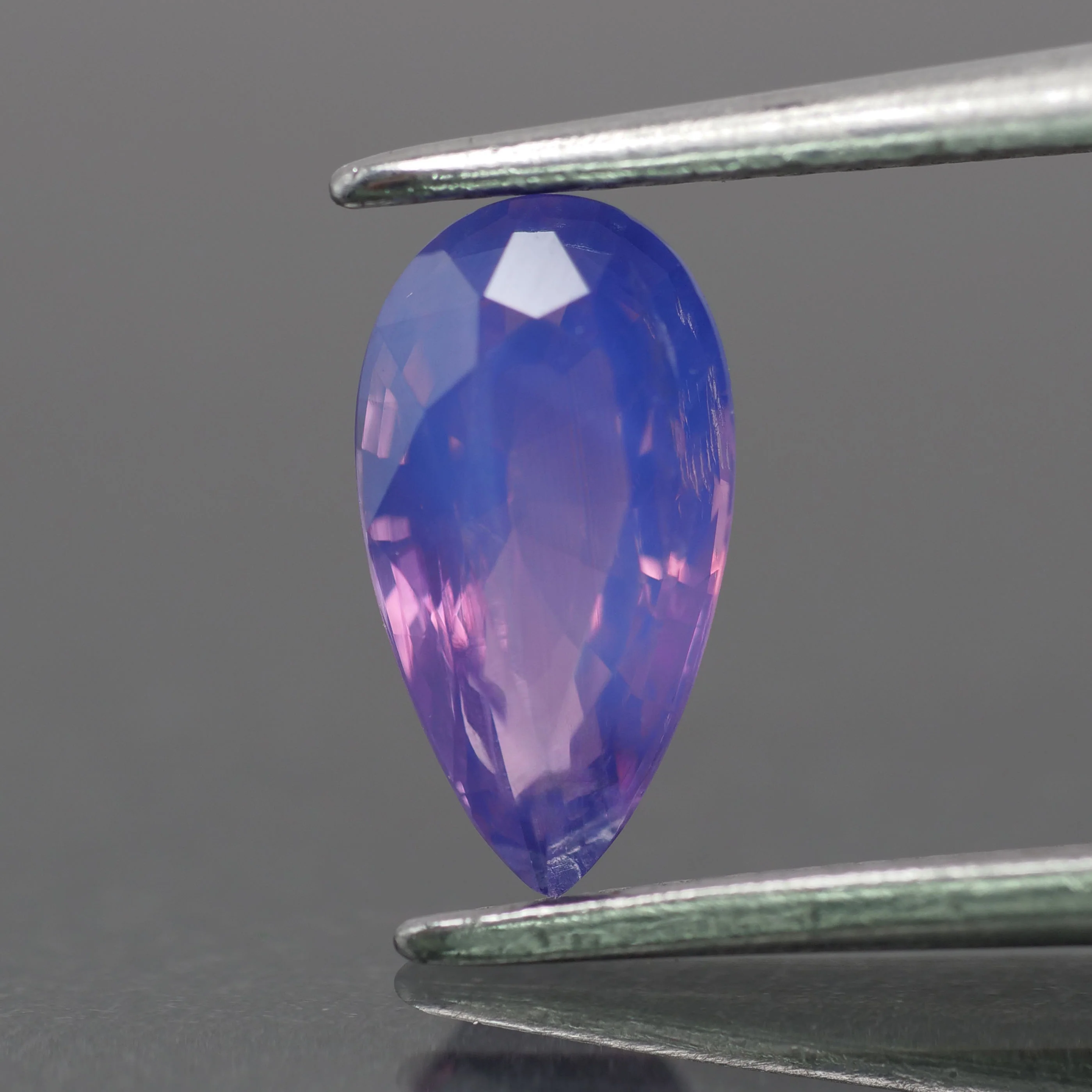 Opalescent sapphire | natural, purple color, pear-cut, *8.5x5mm, 1ct