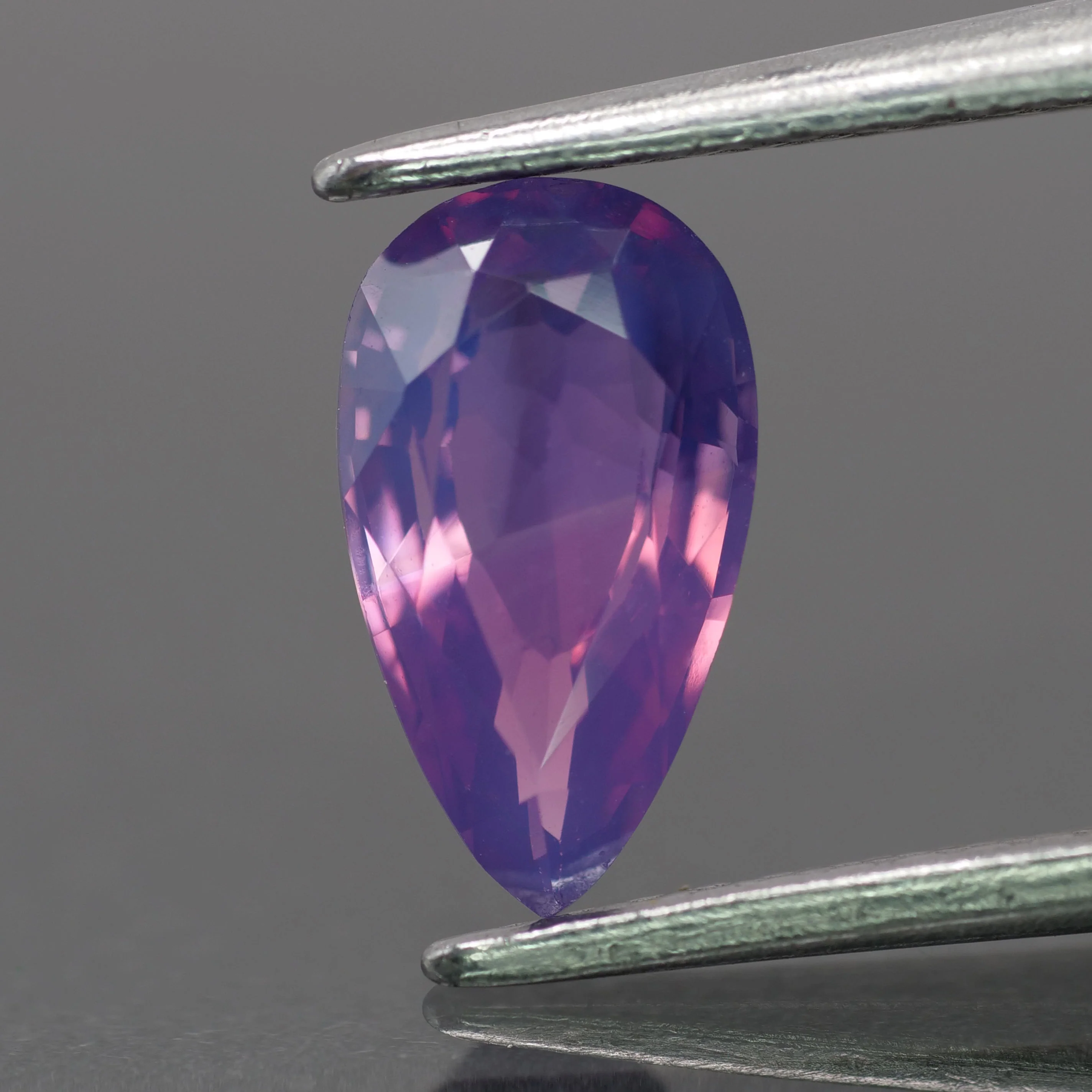 Opalescent sapphire | natural, purple color, pear-cut, *8.5x5mm, 1ct