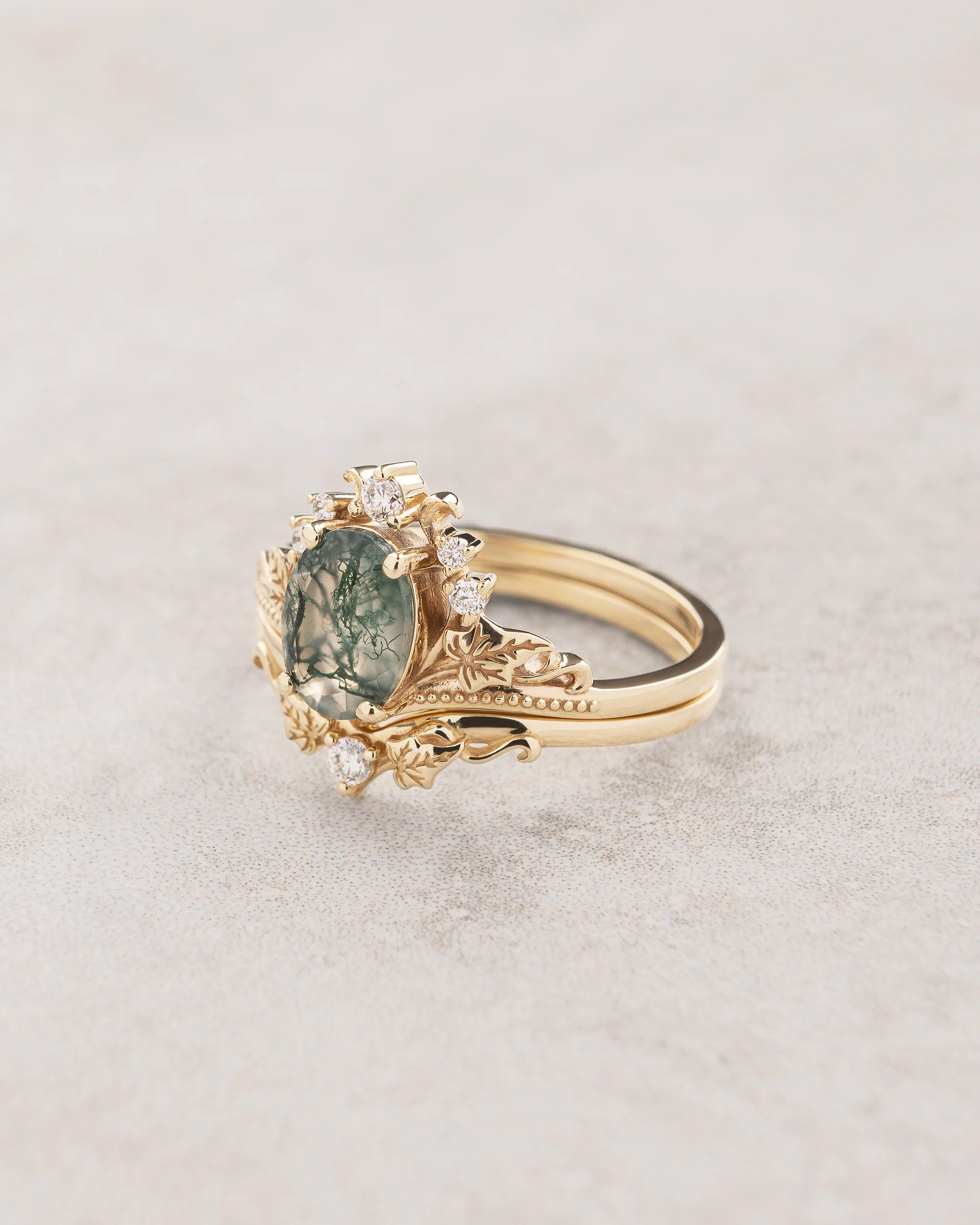 Oval moss agate engagement ring with ivy leaves and a matching wedding band / Ariadne - Image 2