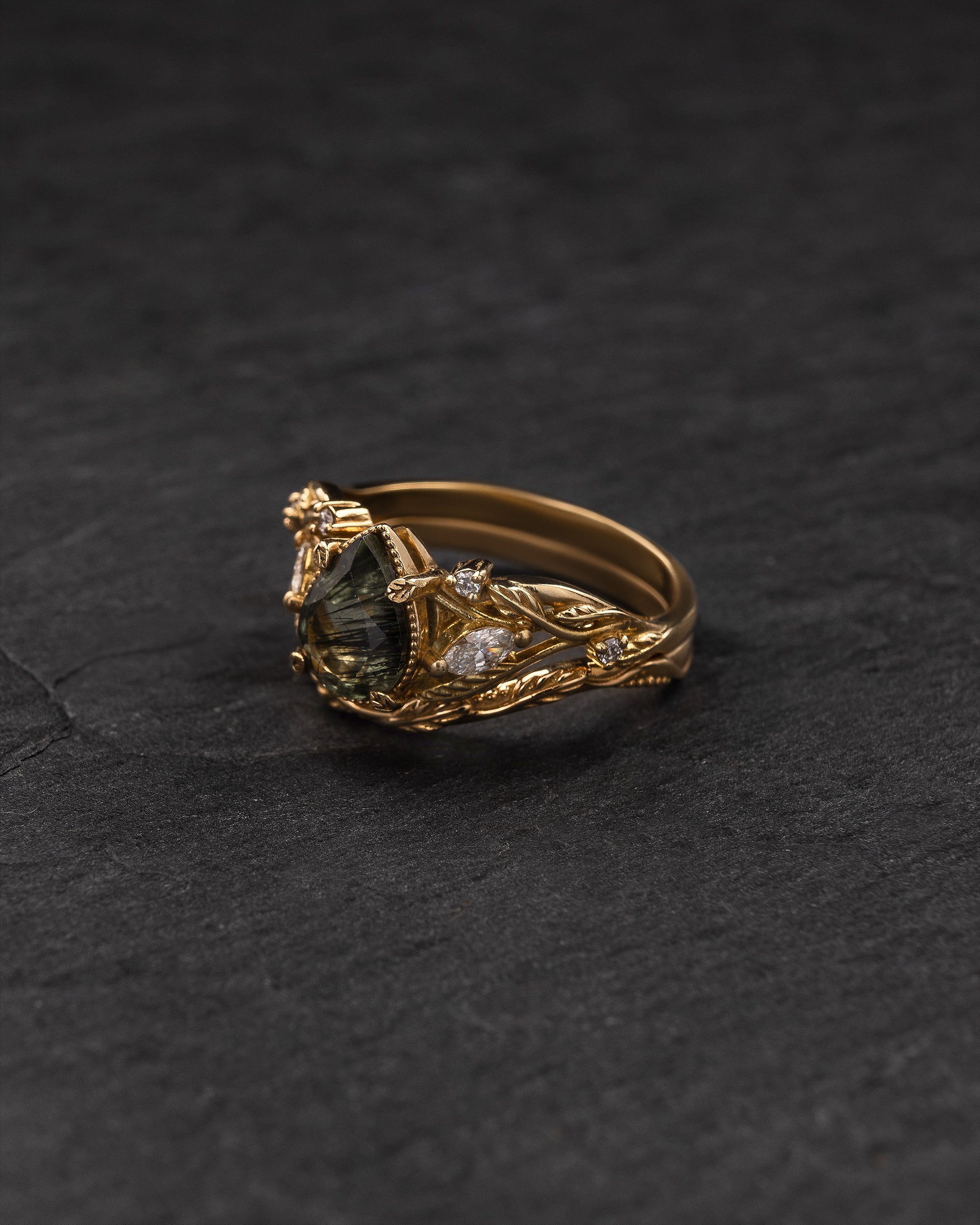 Patricia asymmetric | custom bridal ring set for pear cut gemstone 8x6 mm - Image 6