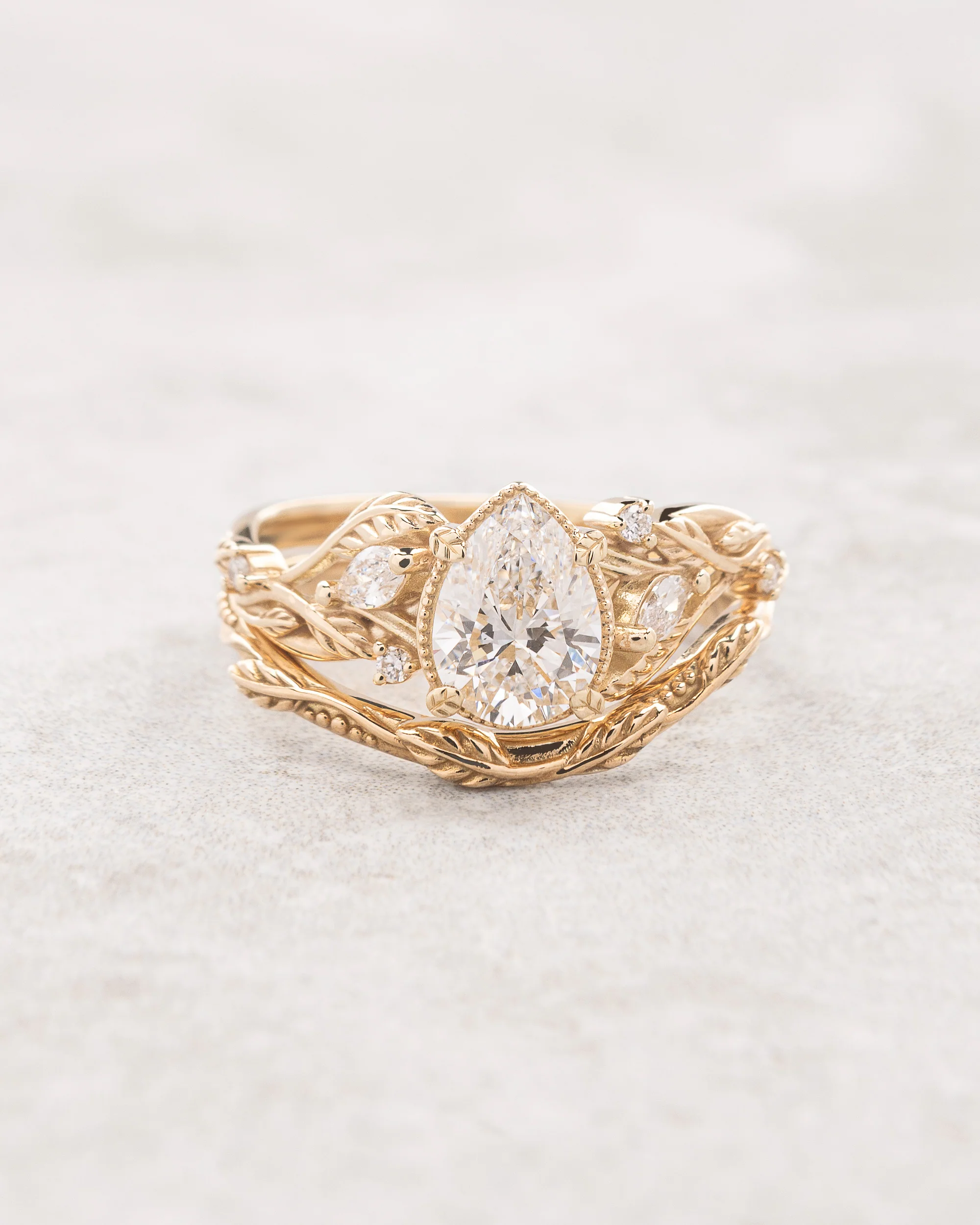 Patricia asymmetric | custom bridal ring set for pear cut gemstone 8x6 mm - Image 8