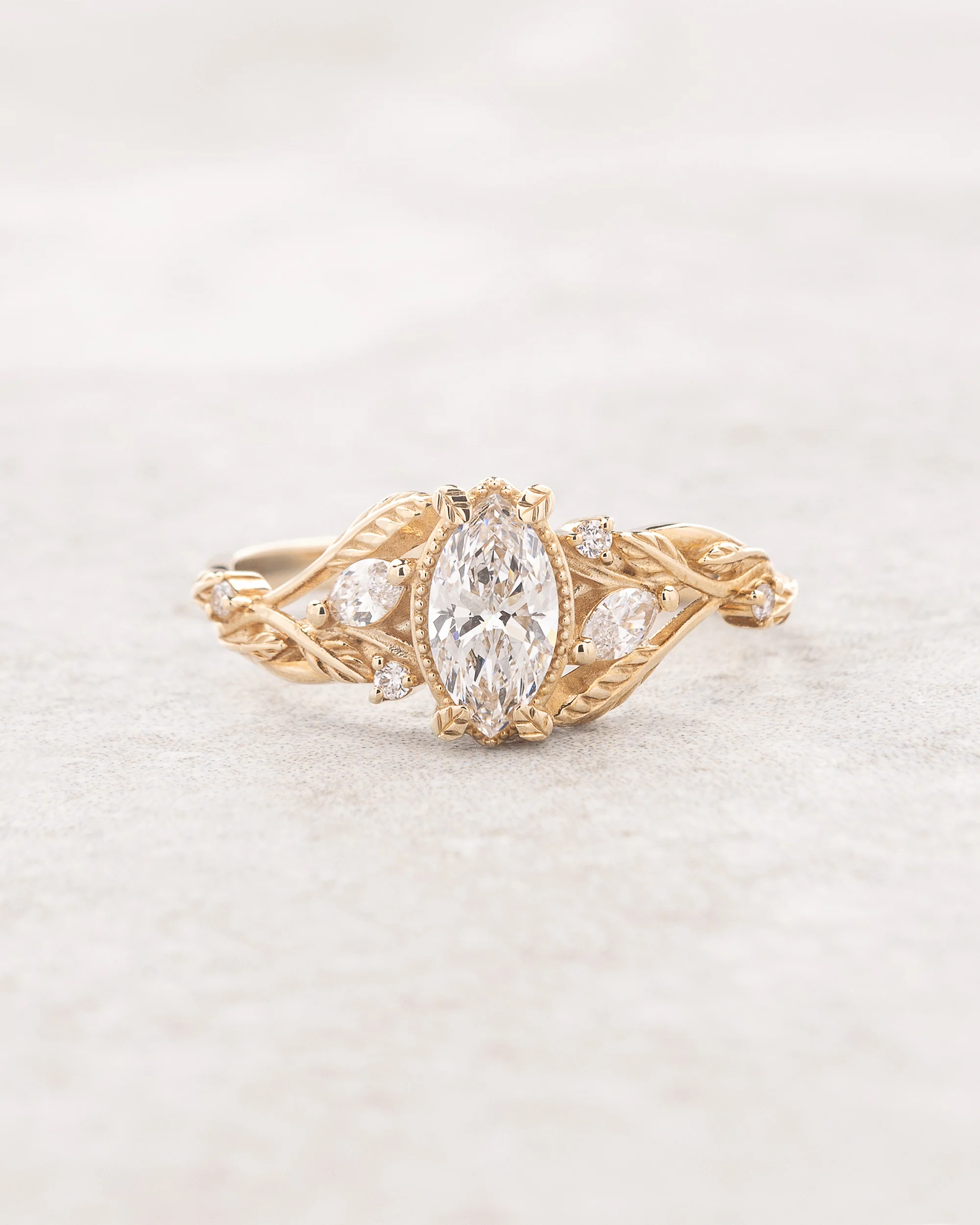 Patricia asymmetric | engagement ring setting for marquise cut gemstone 8x4 mm - Image 3