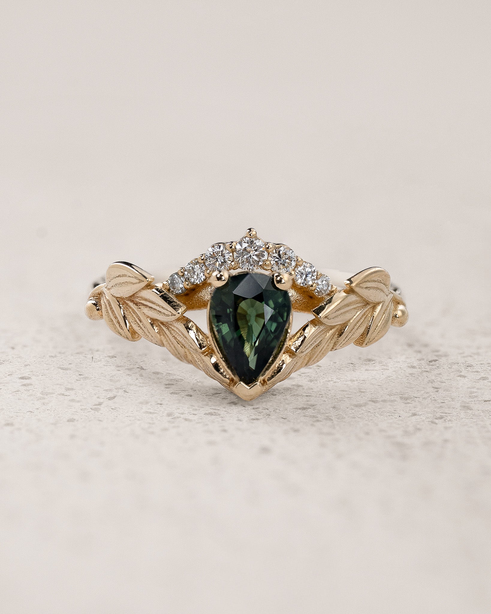 Pear-Cut Green (Natural) Sapphire Engagement Ring / Palmira