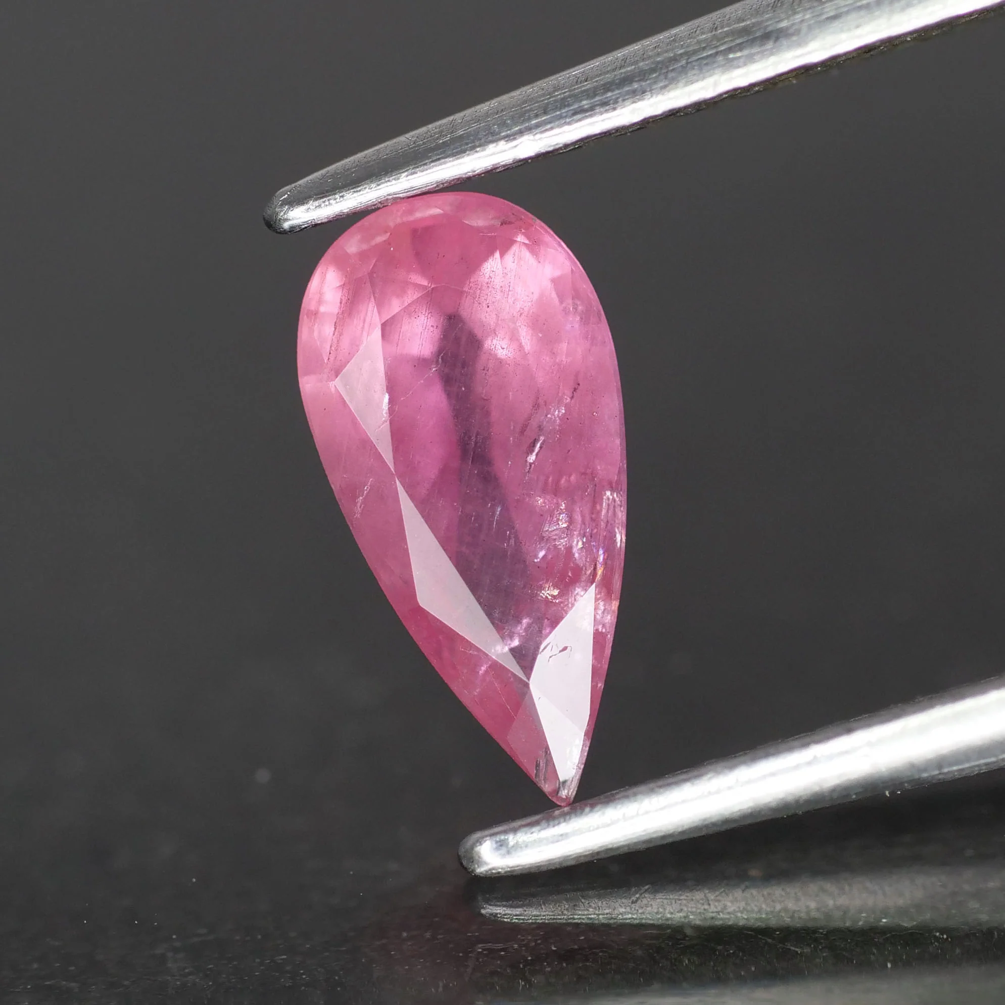 Sapphire | natural, purplish pink color, pear-cut, *8x4mm, *0.5ct, Mozambique - Image 2
