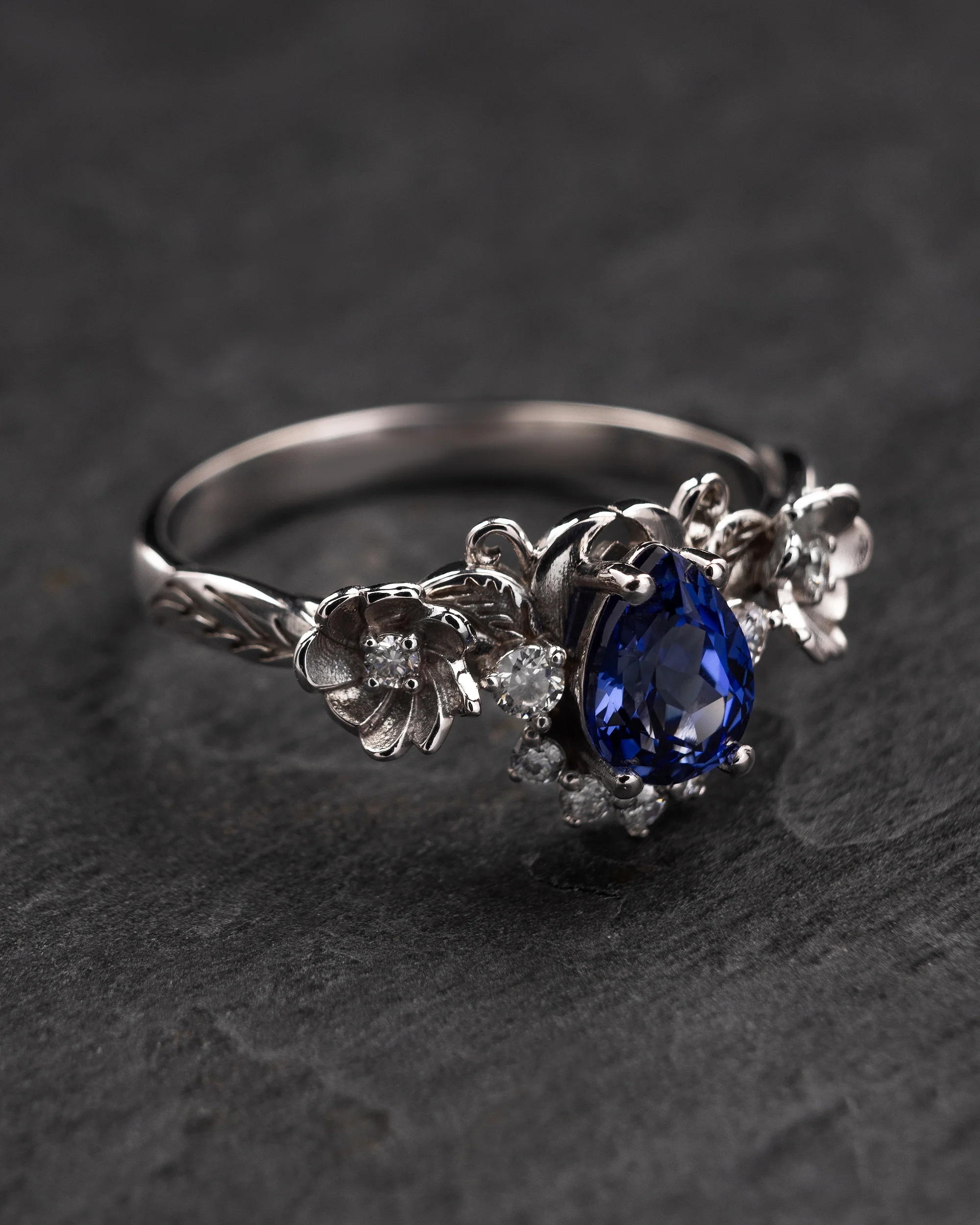Flower engagement ring with lab sapphire and diamonds / Adelina - Image 3
