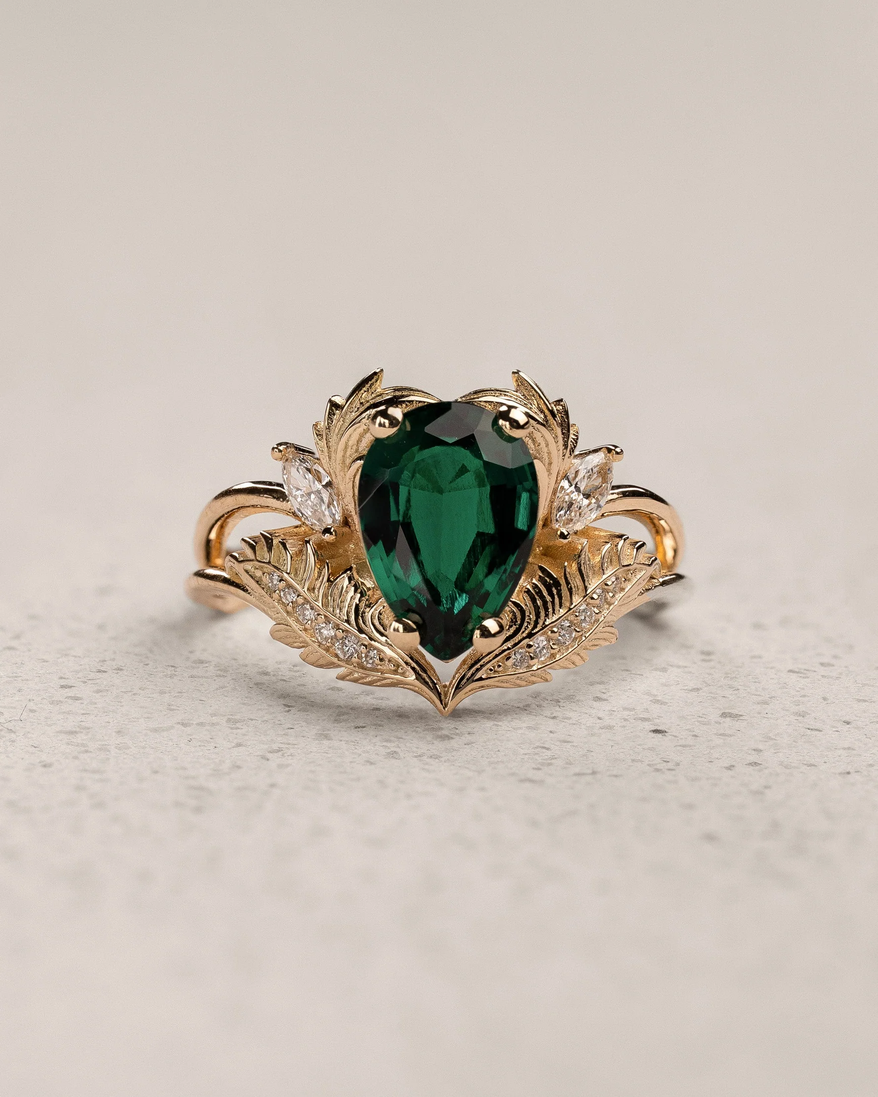 Adonis | 10x7 mm pear cut gemstone setting with marquises - Image 2