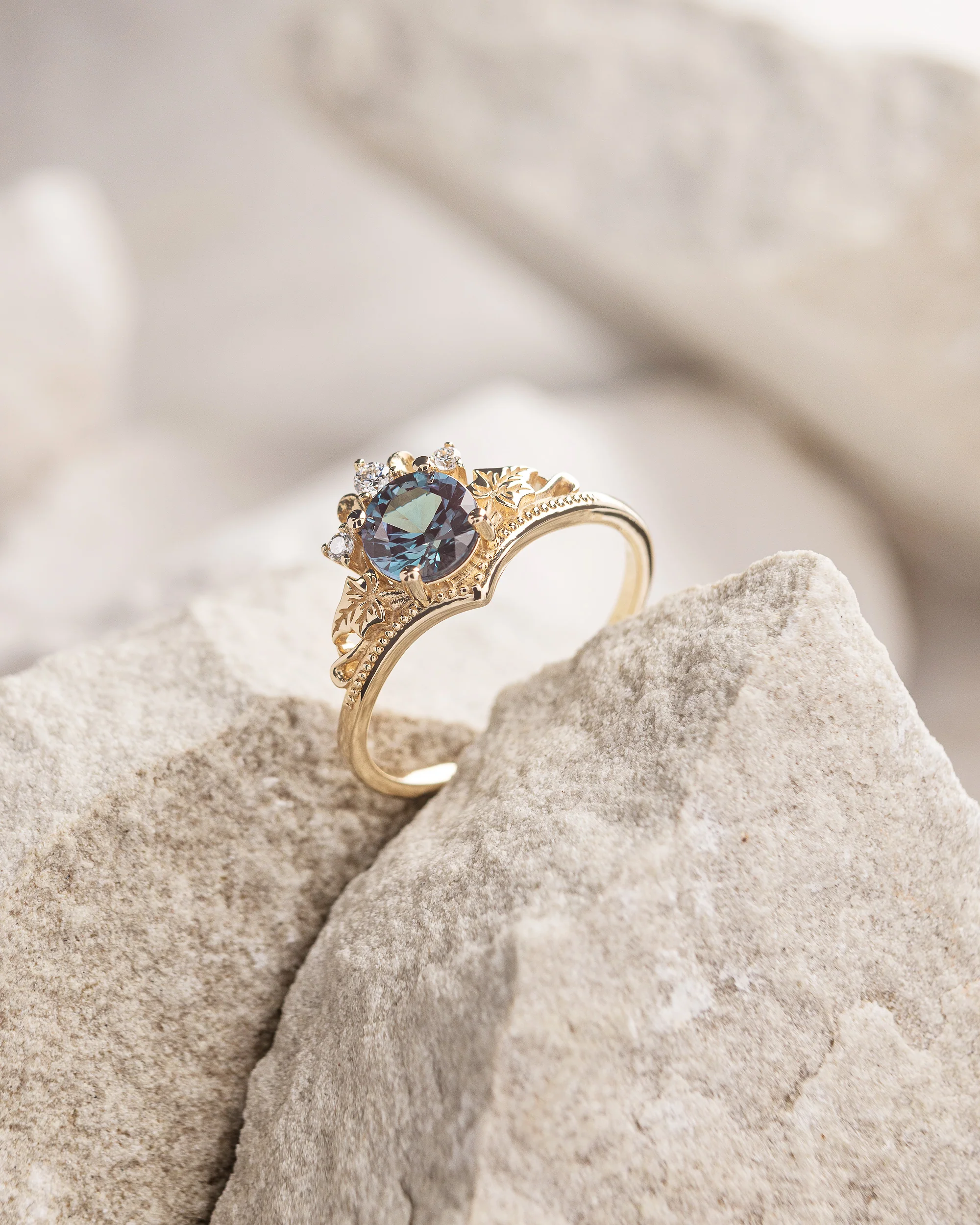 READY TO SHIP: Ariadne engagement ring with colour changing alexandrite 6mm, 14K yellow gold, AVAILABLE RING SIZES: 5.5 - 8.5 US - Image 4