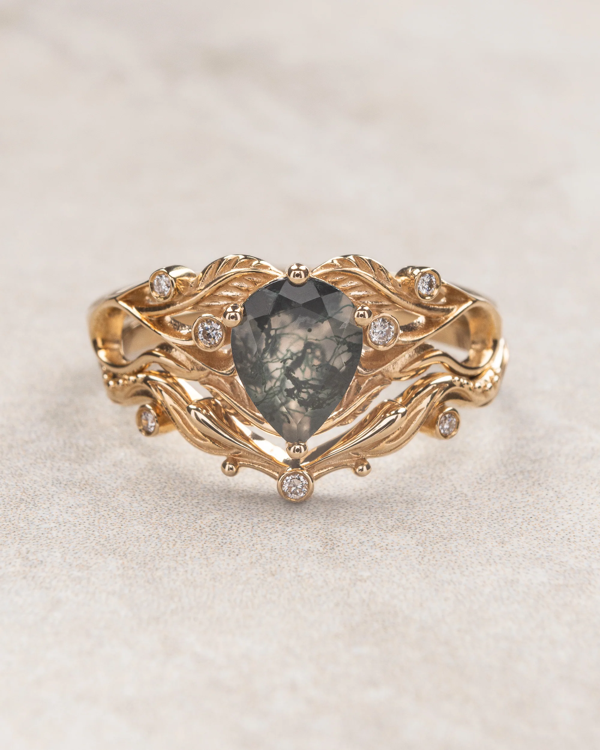 Art nouveau inspired moss agate bridal ring set with diamonds / Callisto