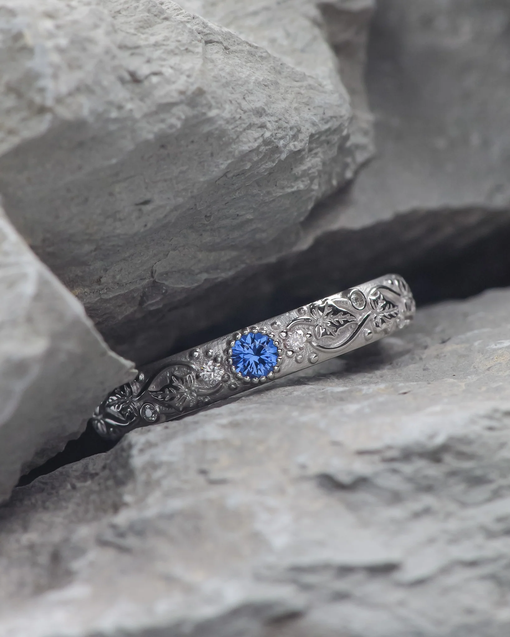 Ivy wedding band with a blue sapphire and diamonds, ivy leaf ring with diamonds, comfort fit ring - Image 3