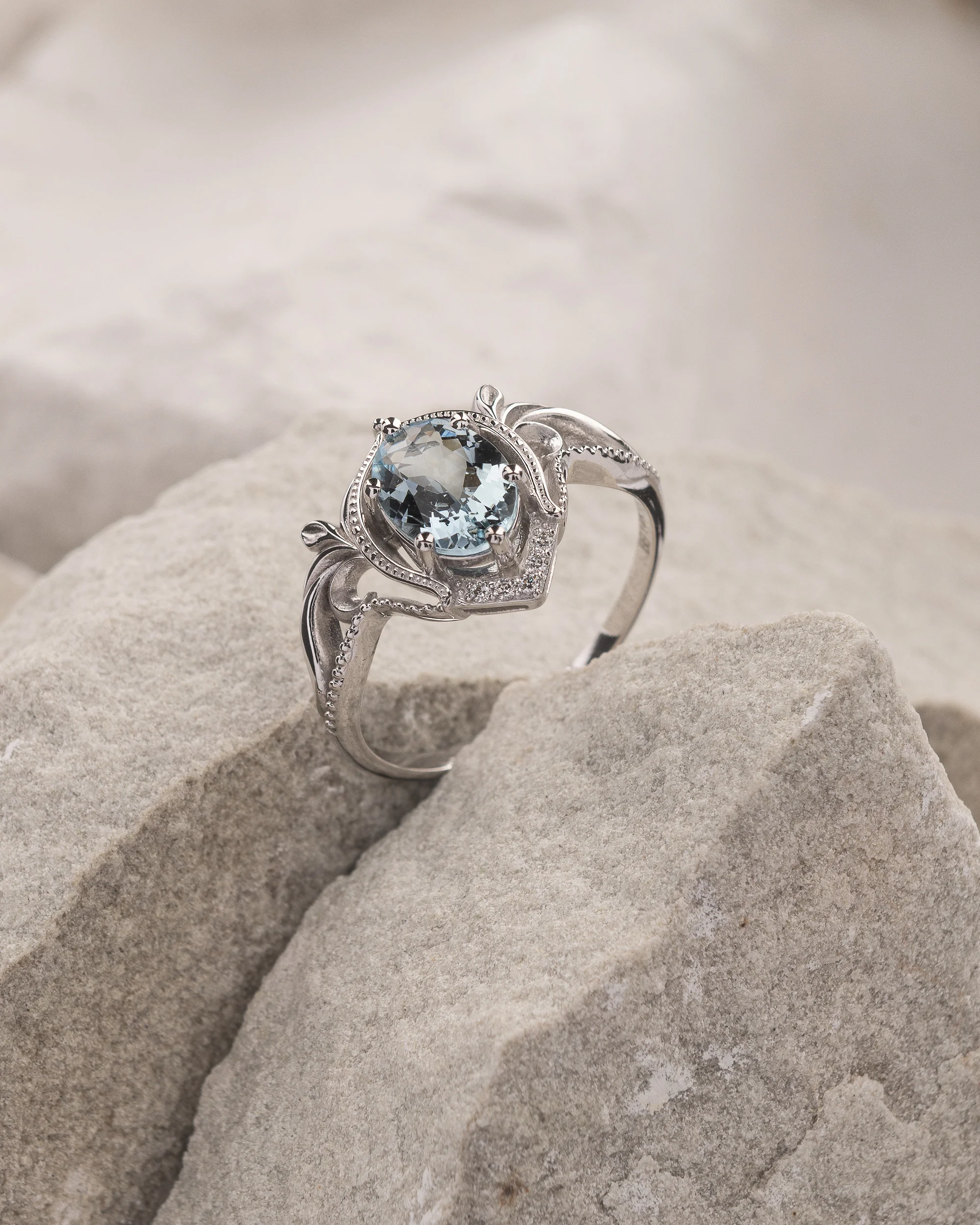 READY TO SHIP Lida engagement ring with oval-cut aquamarine in 14K white gold, RING SIZES: 5.5 - 8.5 US - Image 2