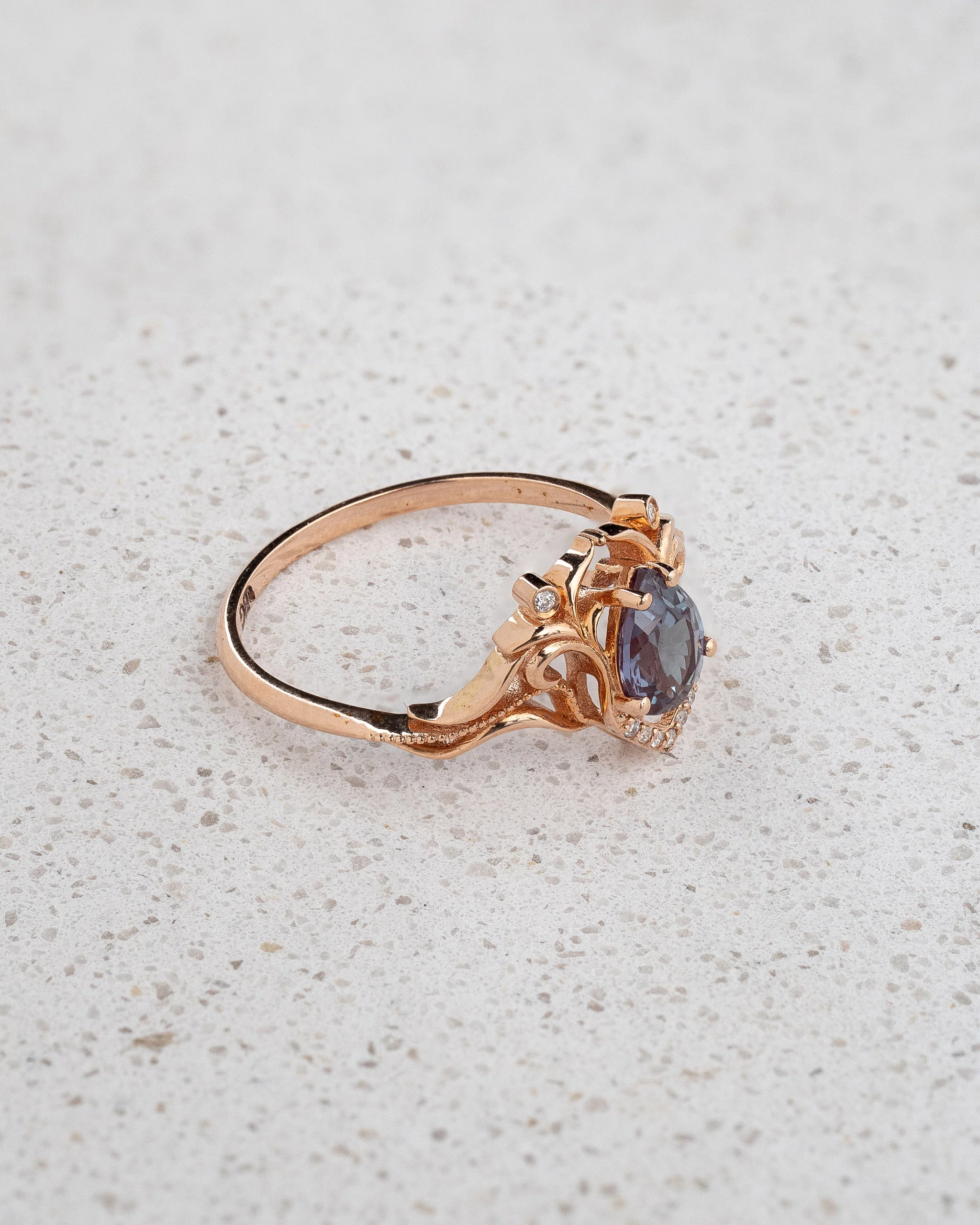 Pear cut alexandrite and diamonds engagement ring / Lida small - Image 3