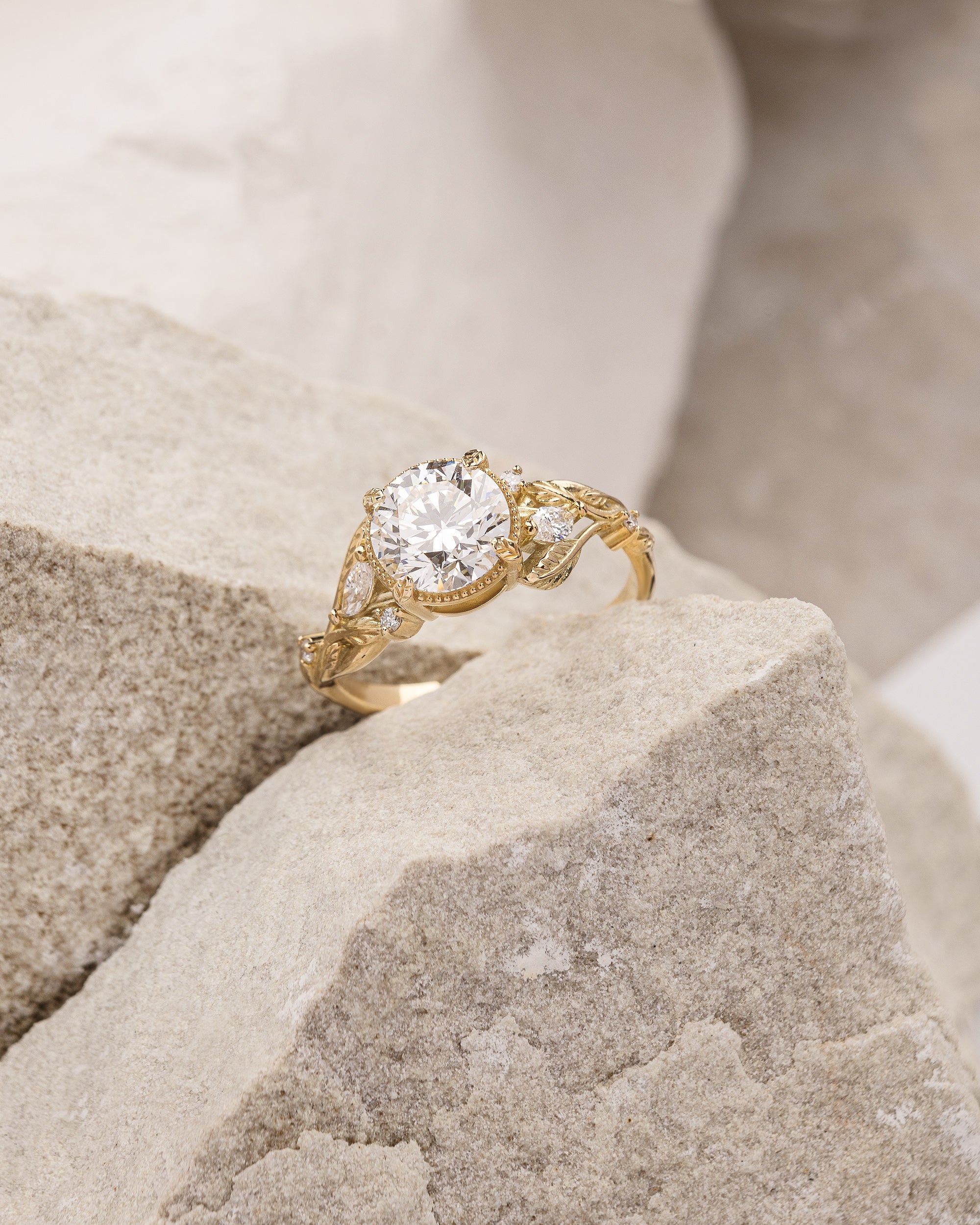 Hypnotizing big diamond bridal ring set, nature inspired engagement ring with a matching twig band / Patricia - Image 5