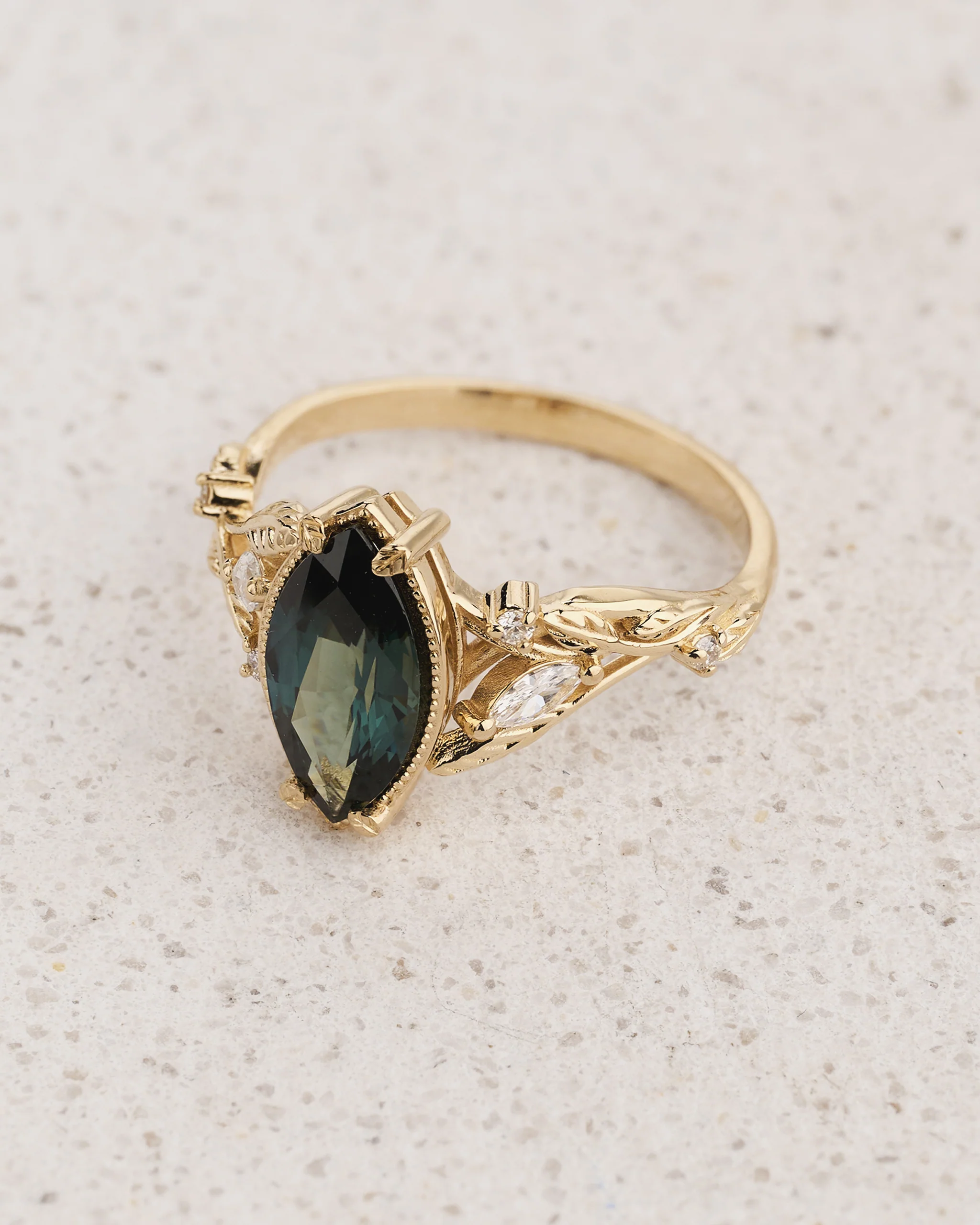 Engagement Ring with Marquise-cut (Natural) Teal Sapphire / Patricia - Image 3
