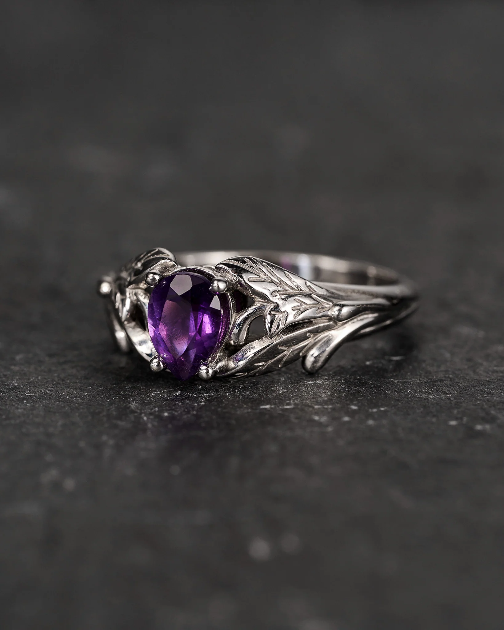 Amethyst engagement ring, leaf ring / Wisteria - Image 3