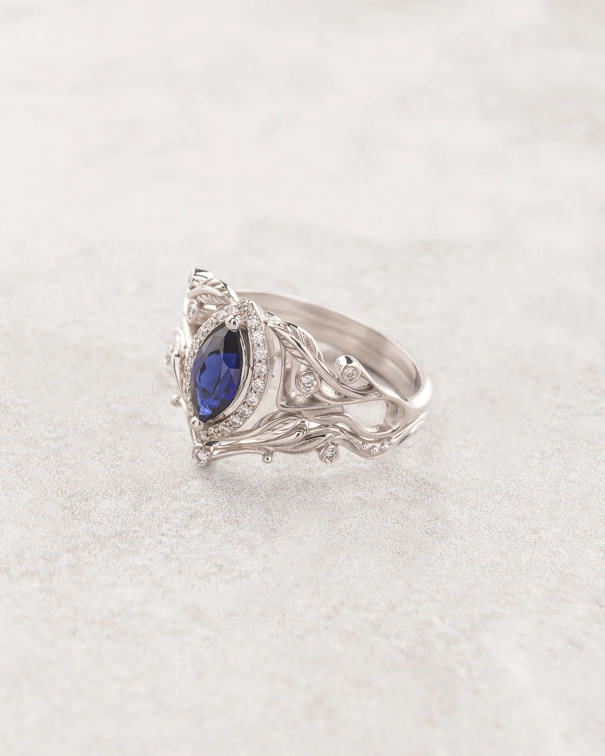 Royal blue art nouveau bridal ring set with lab sapphire and diamond halo / Callisto - Image 3