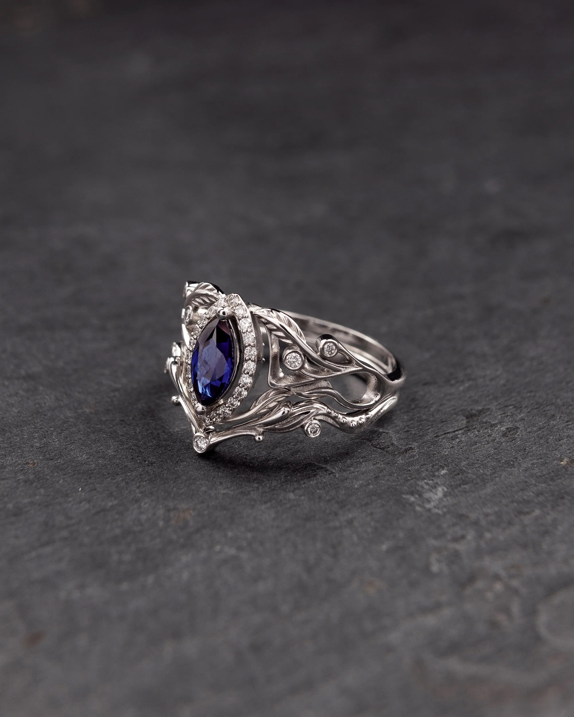 Royal blue art nouveau bridal ring set with lab sapphire and diamond halo / Callisto - Image 8