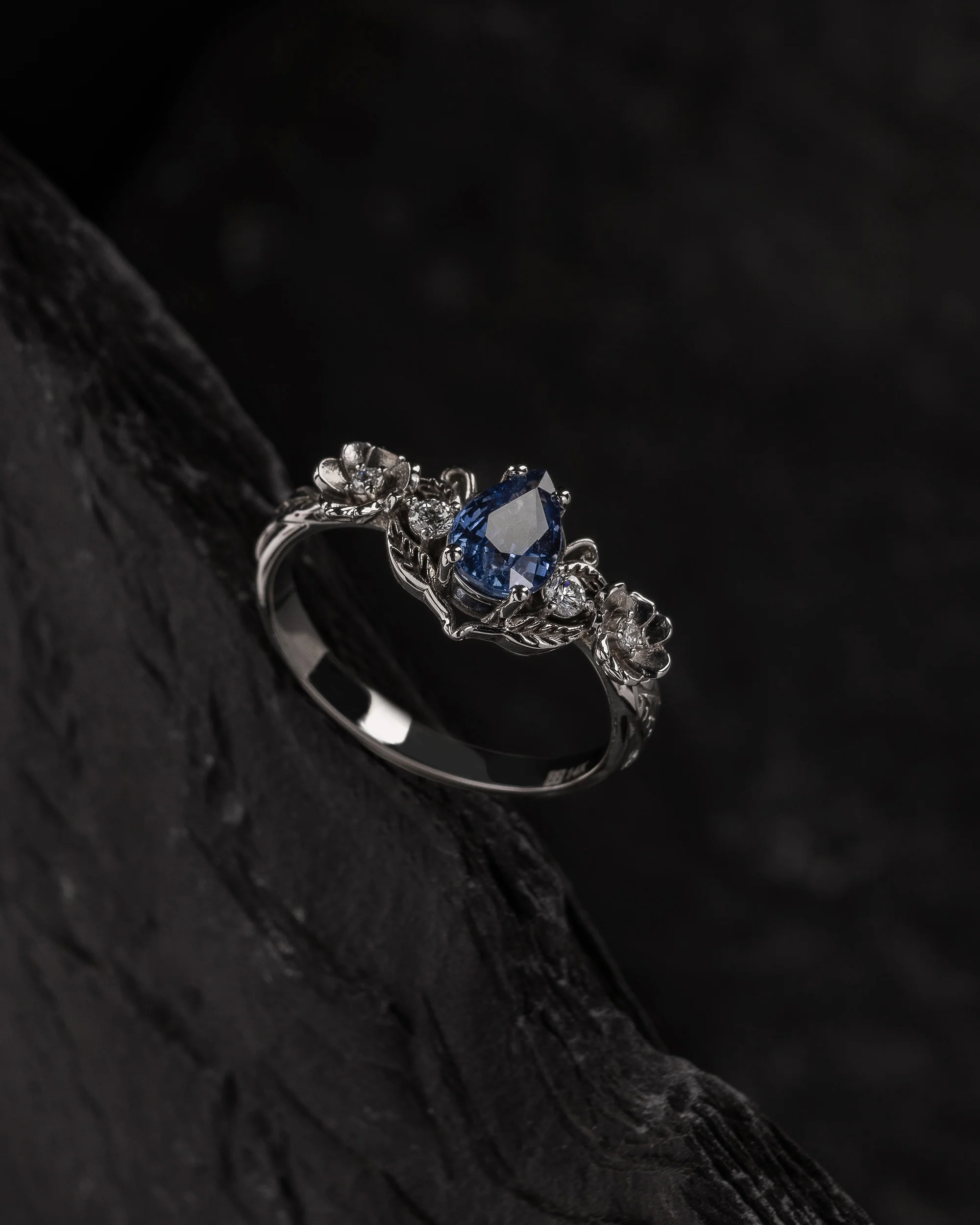 Sapphire and diamonds ring, flower engagement ring / Adelina - Image 4